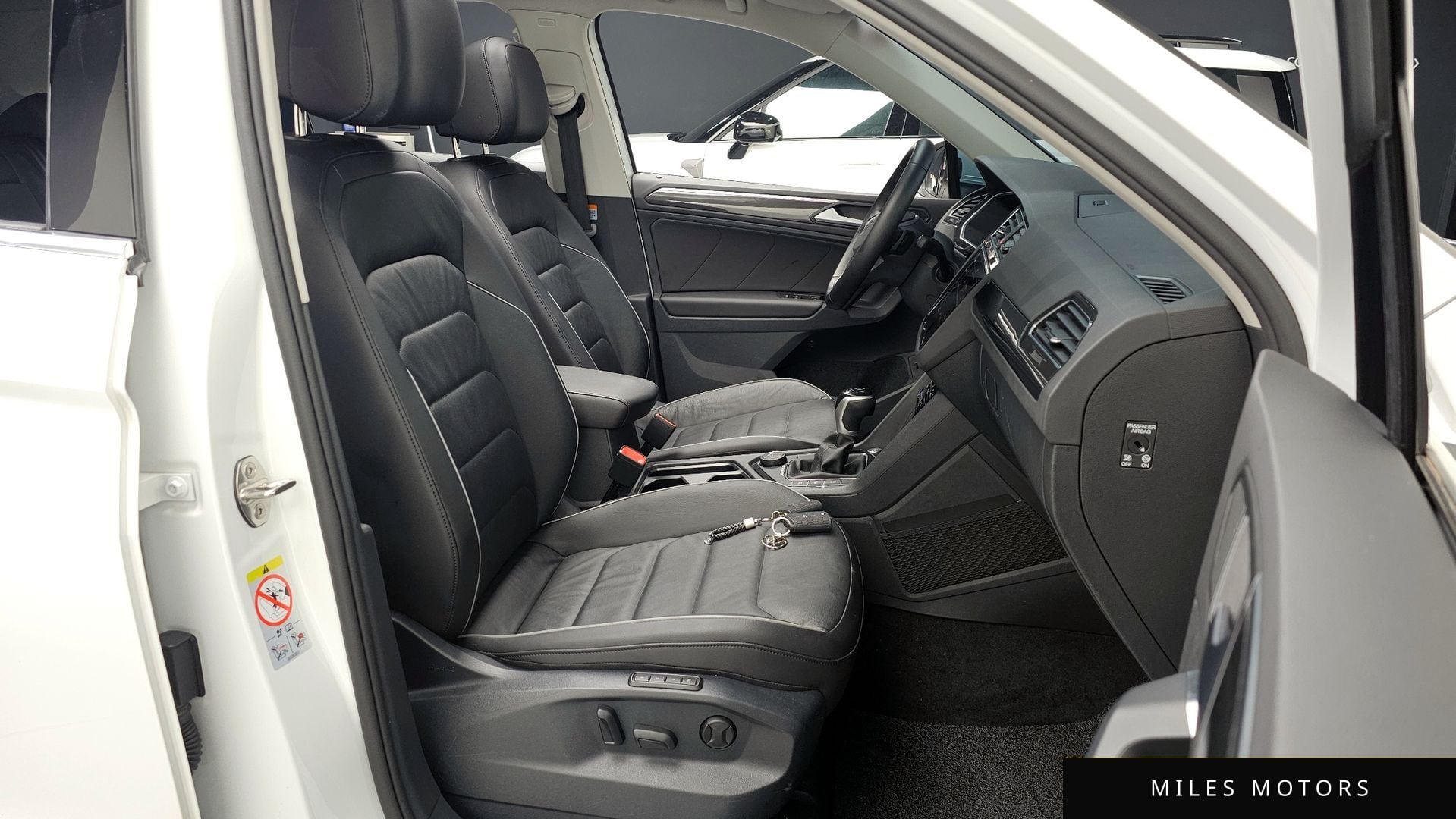Volkswagen 티구안 2022 — миниатюра 16