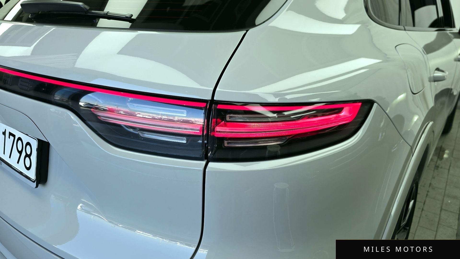 Porsche Cayenne 2022 — миниатюра 9