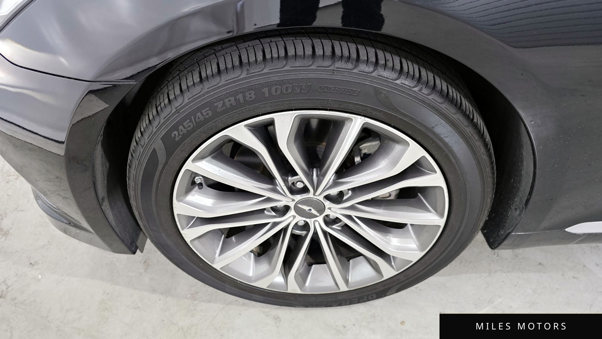 Hyundai Genesis 2014 — миниатюра 5