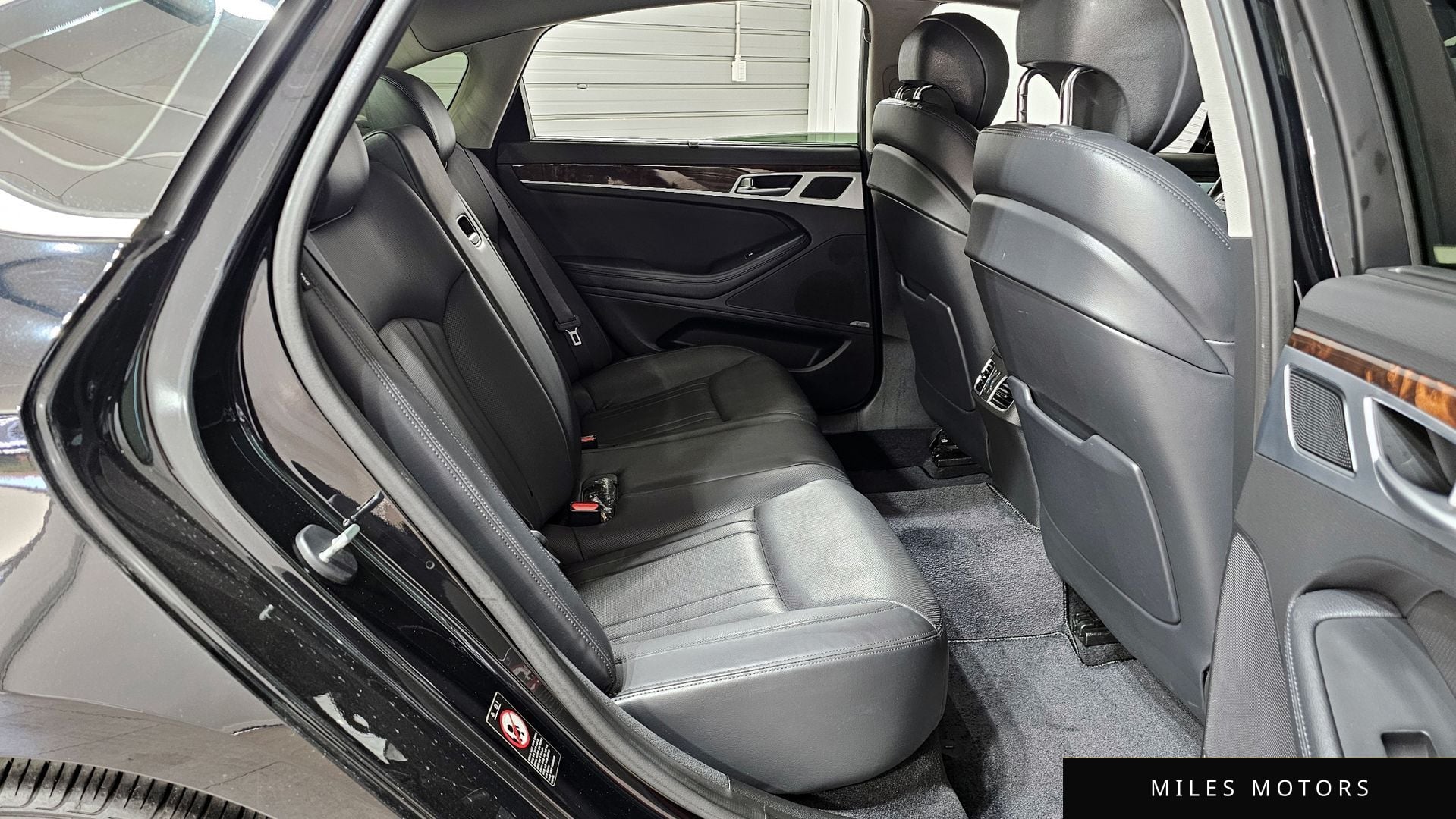 Hyundai Genesis 2014 — миниатюра 12