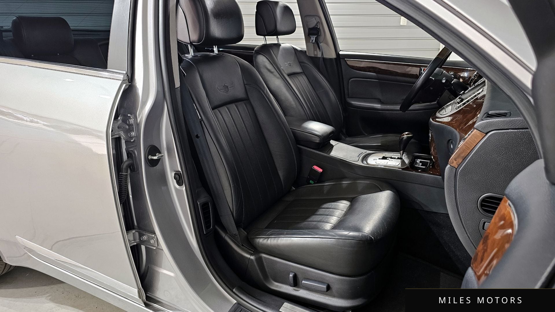 Hyundai Genesis 2009 — миниатюра 11