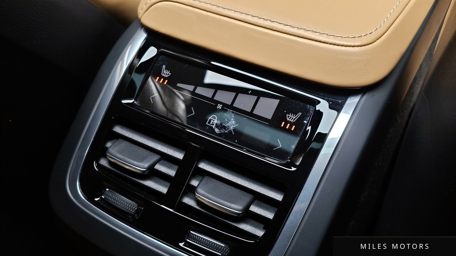 Volvo S60 2021 — миниатюра 23