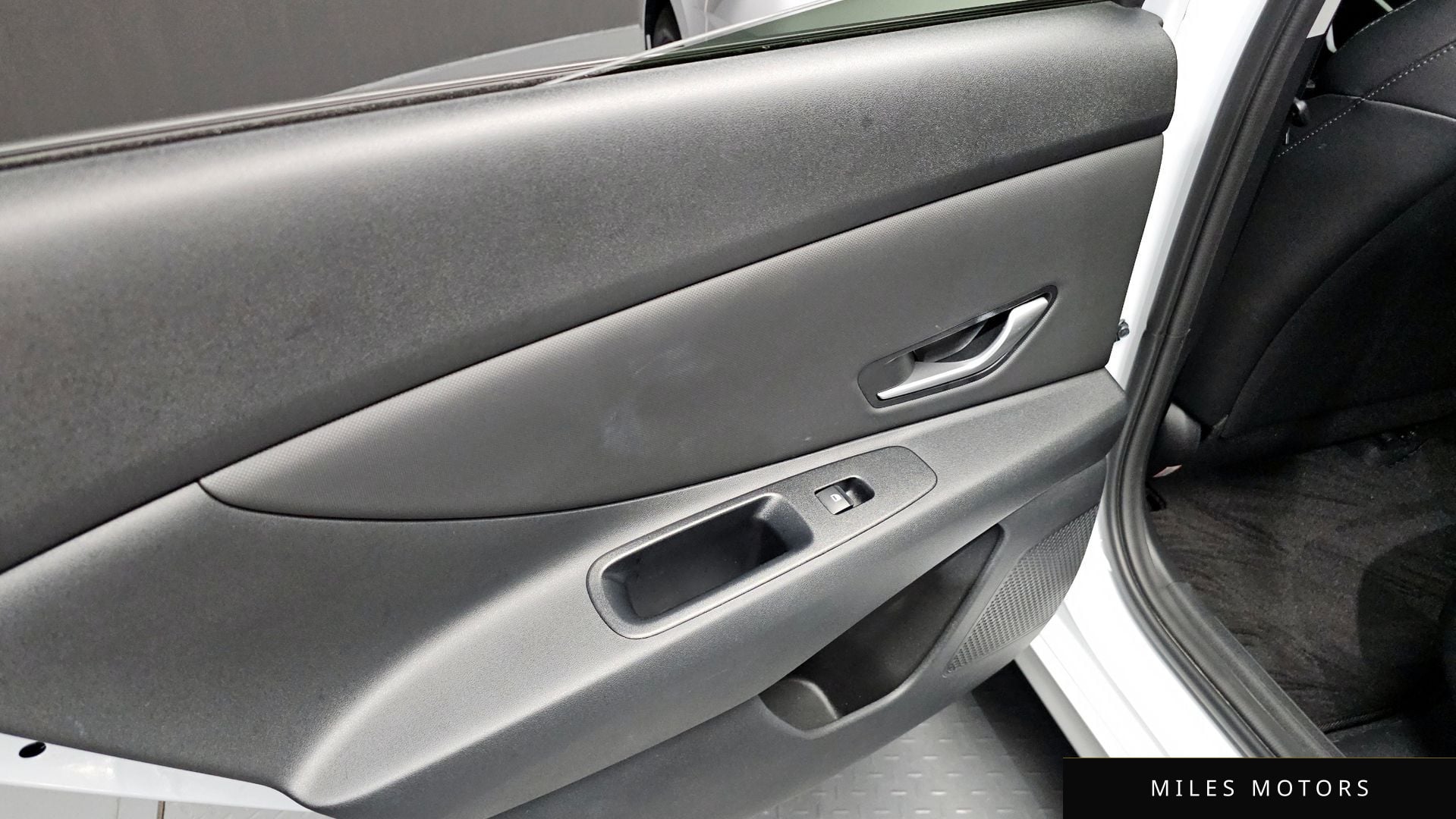 Hyundai 뉴 아반떼 하이브리드 (CN7) 2025 — миниатюра 15