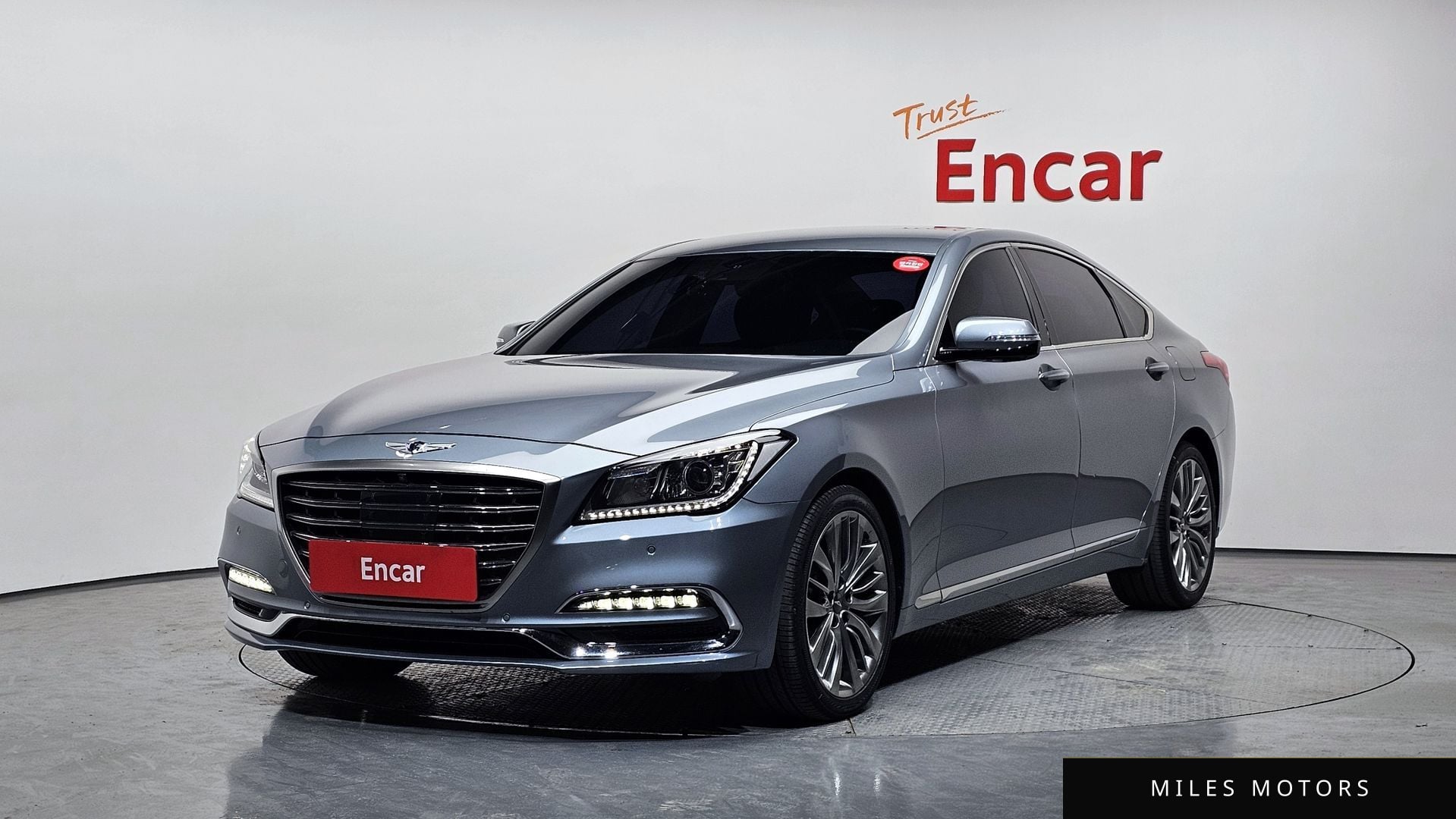 Genesis G80 2017 — фото 1 из 12