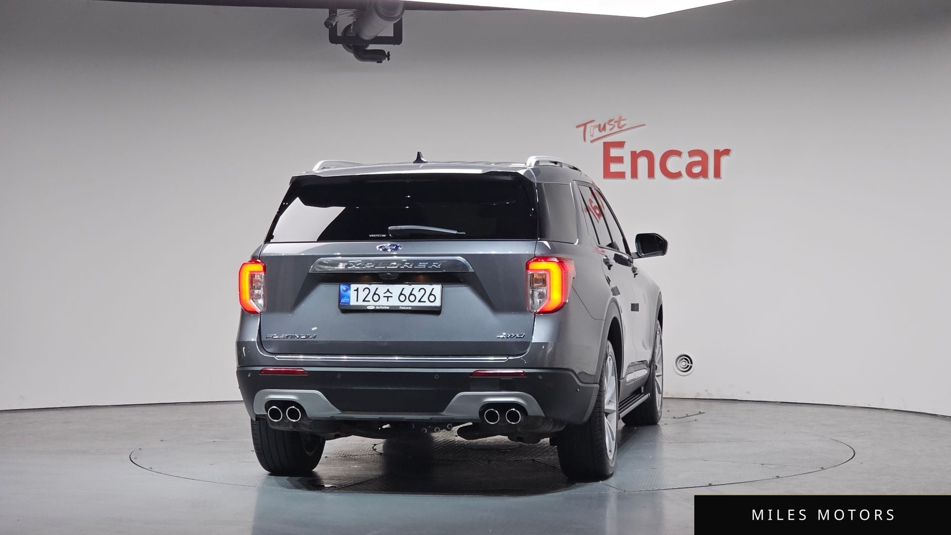 Ford Explorer 2022 — миниатюра 3