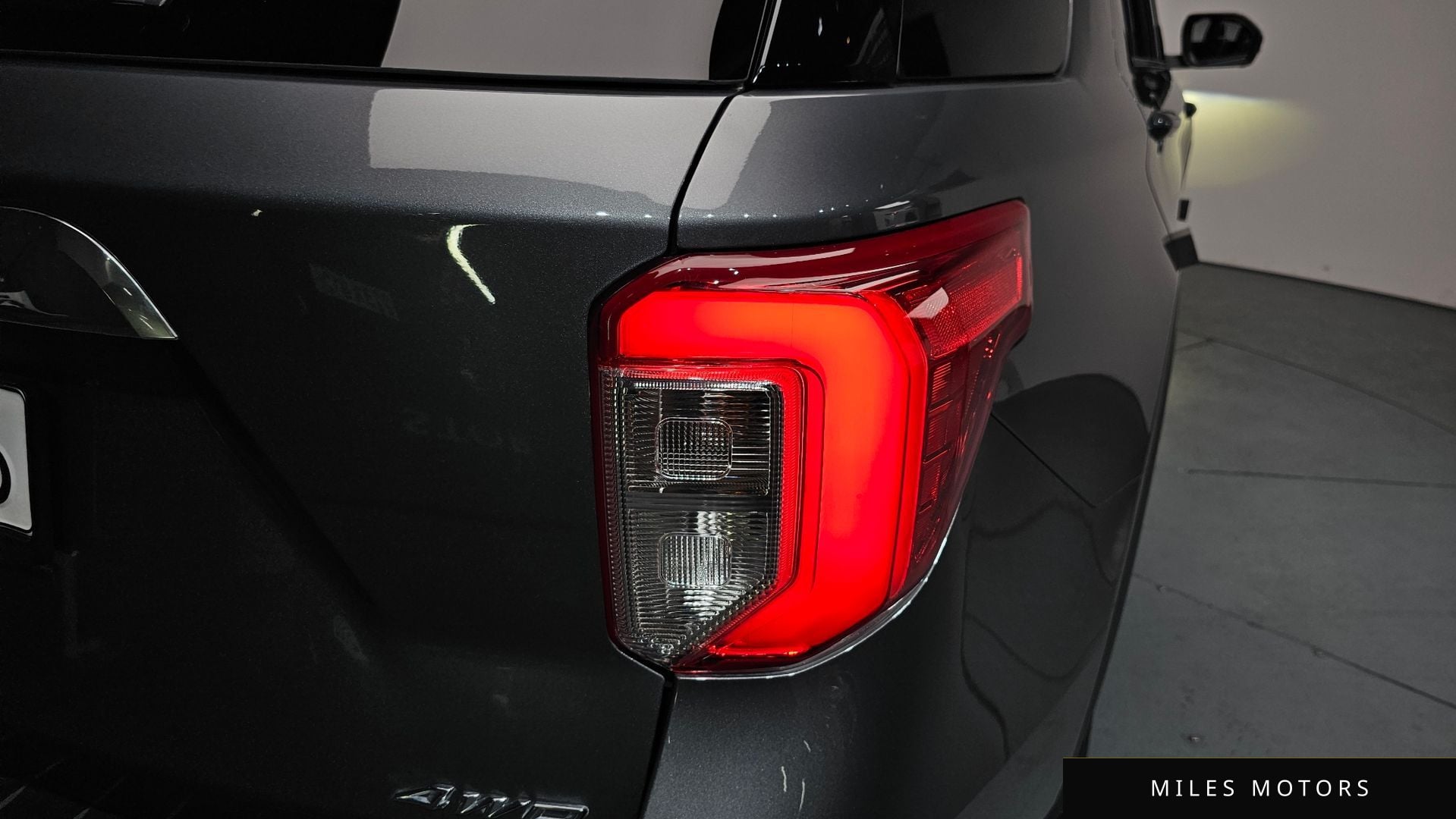 Ford Explorer 2022 — миниатюра 8