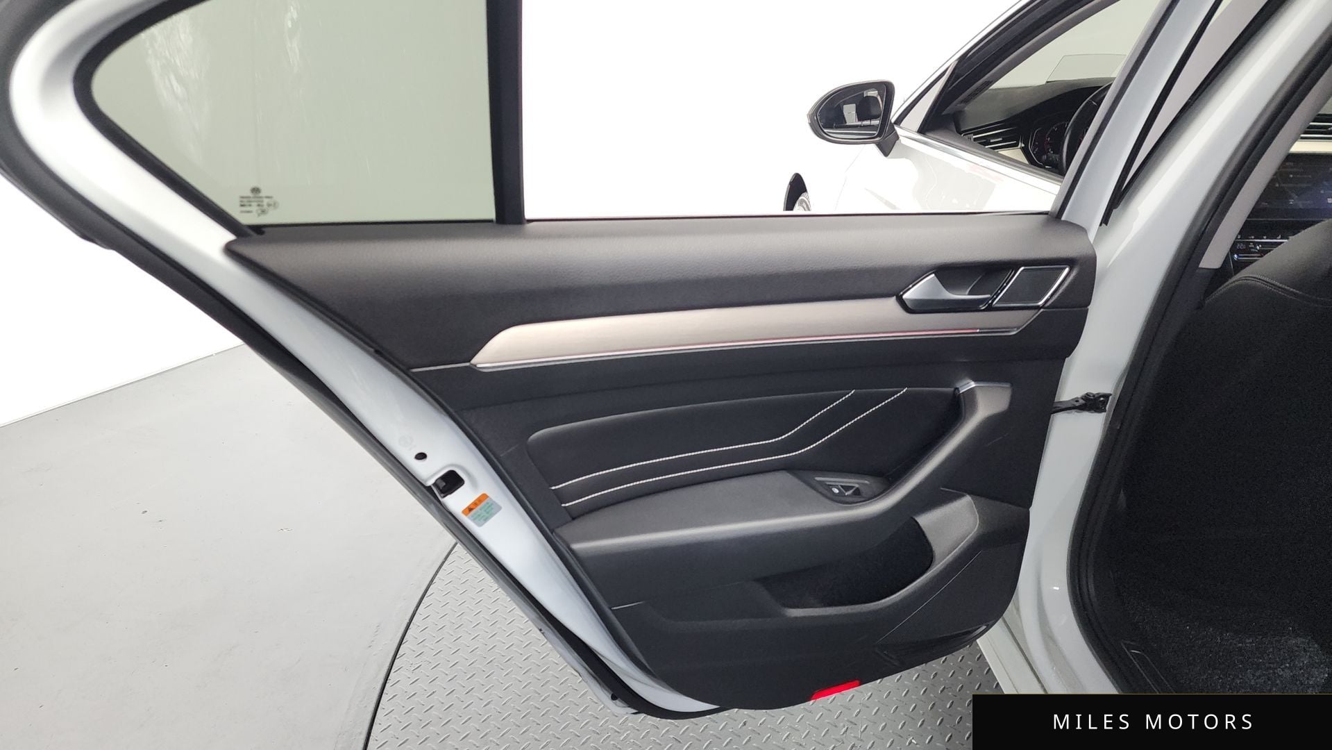 Volkswagen 파사트 GT(B8) 2022 — миниатюра 15