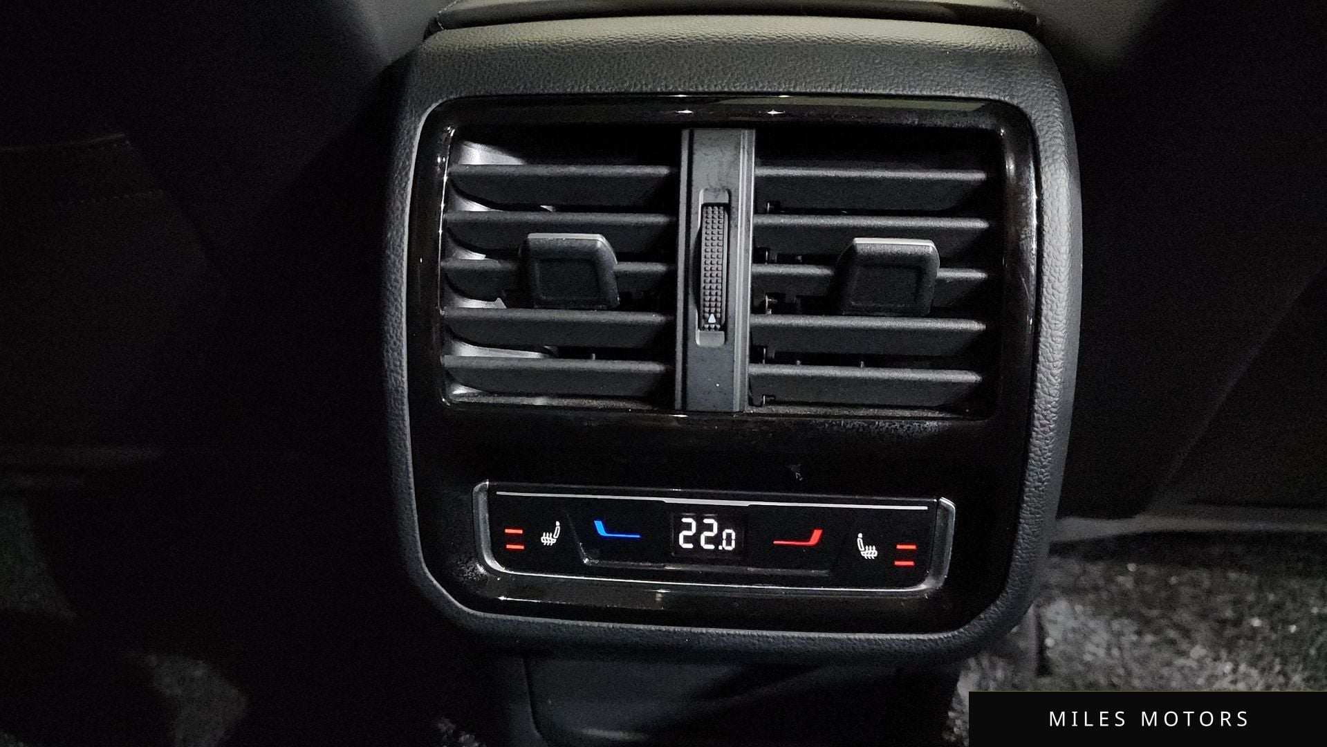Volkswagen 파사트 GT(B8) 2022 — миниатюра 33