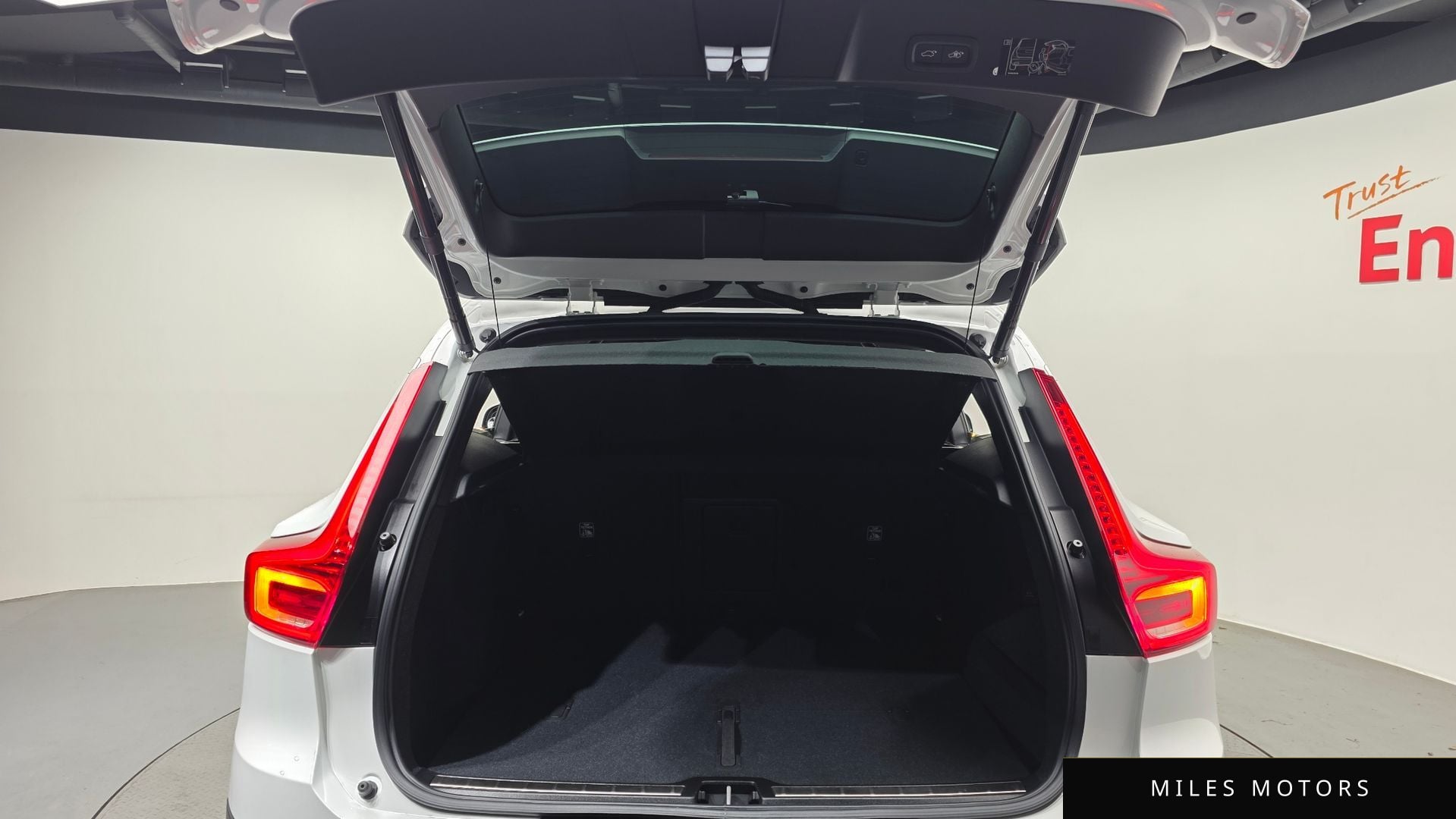Volvo XC40 2021 — миниатюра 26