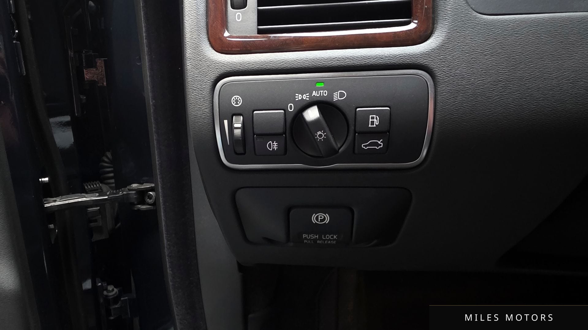 Volvo XC70 2014 — миниатюра 18