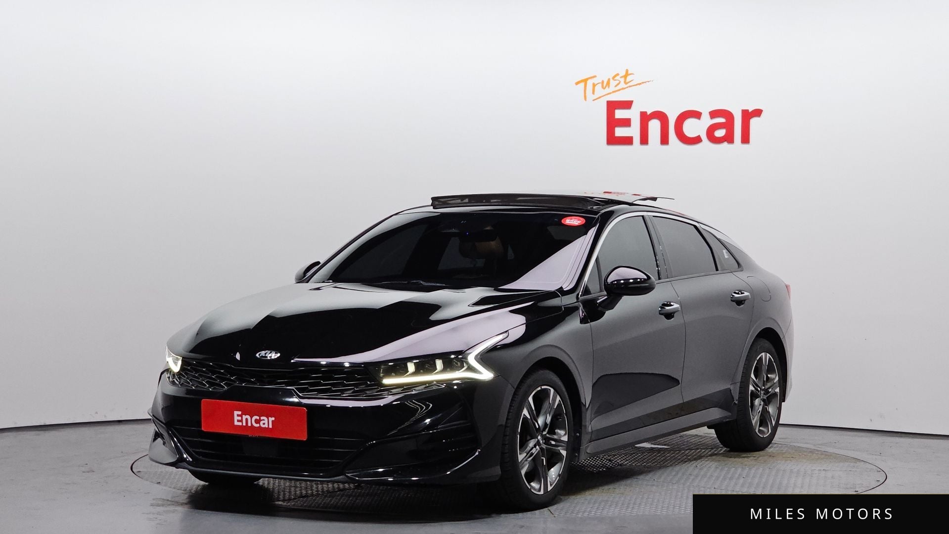 Kia K5 2021 — фото 1 из 12