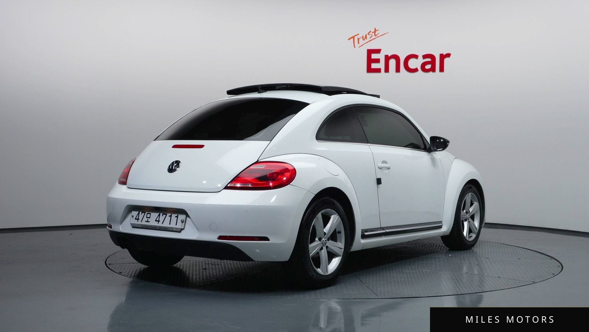 Volkswagen Beetle 2015 — миниатюра 2