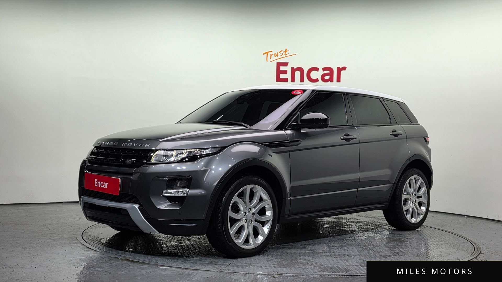 Land Rover Range Rover Evoque 2015 — фото 1 из 12