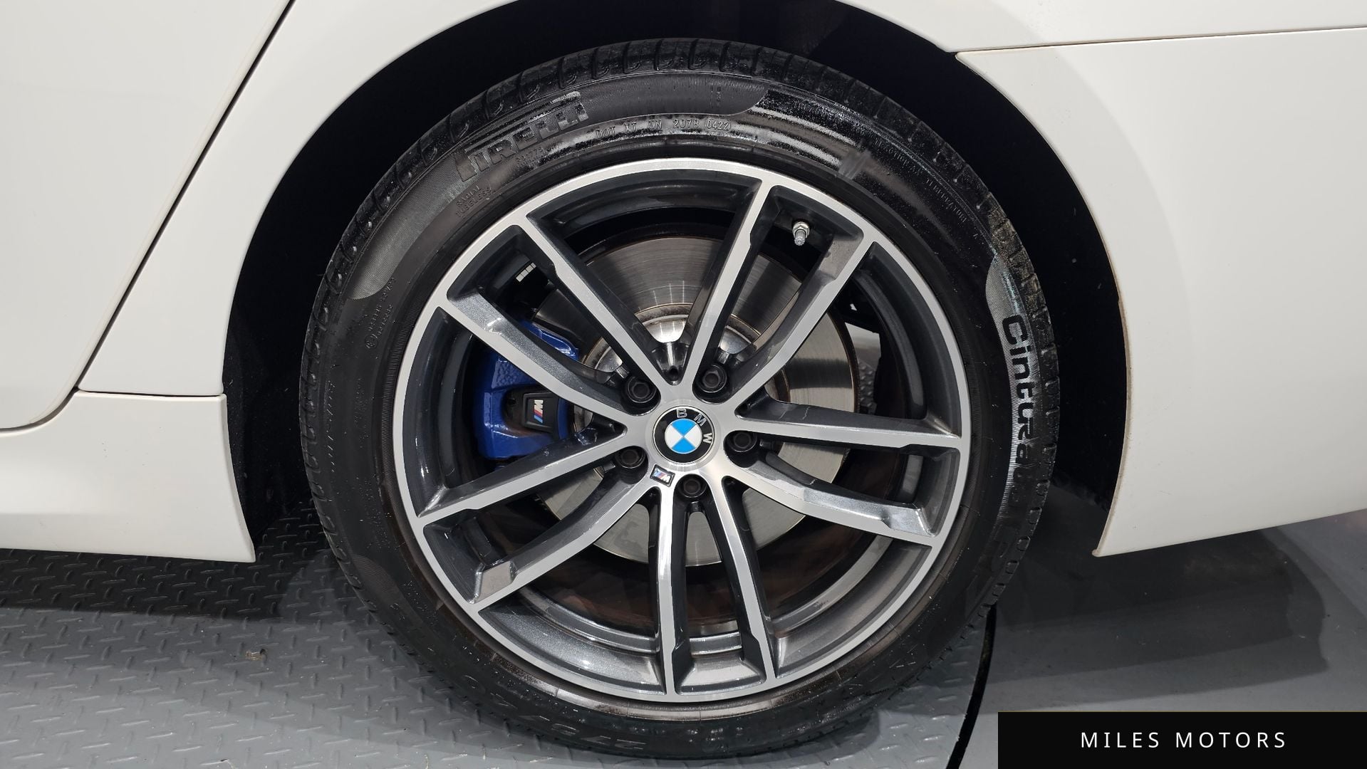 BMW 5 Series (G30) 2022 — миниатюра 7