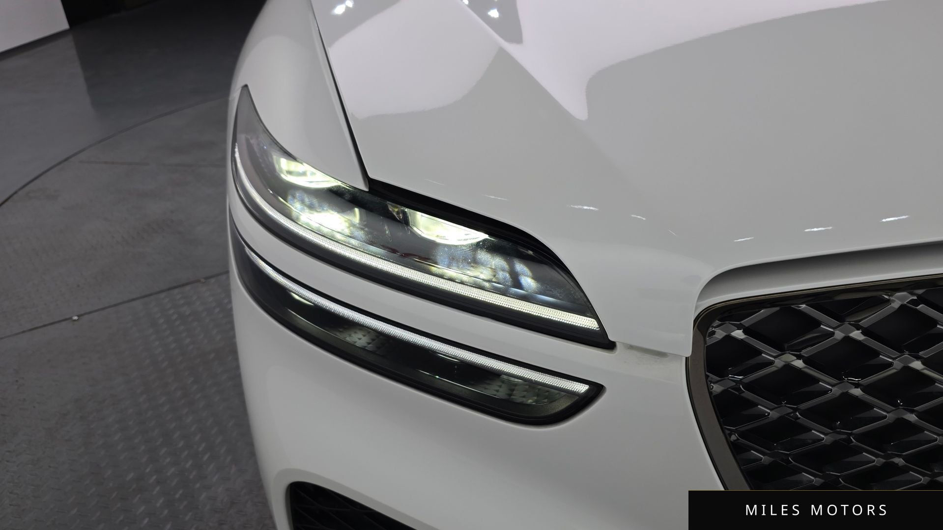 Genesis GV70 2023 — миниатюра 8