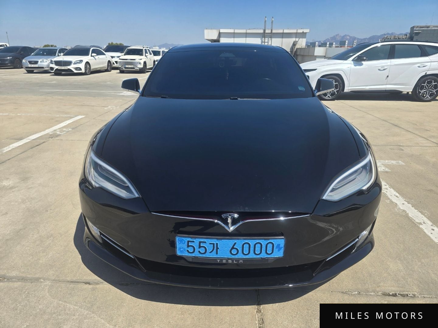Tesla Model S 2018 — миниатюра 3
