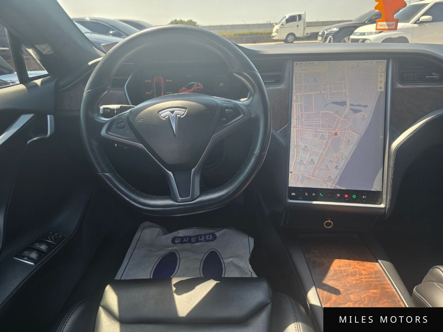 Tesla Model S 2018 — миниатюра 5