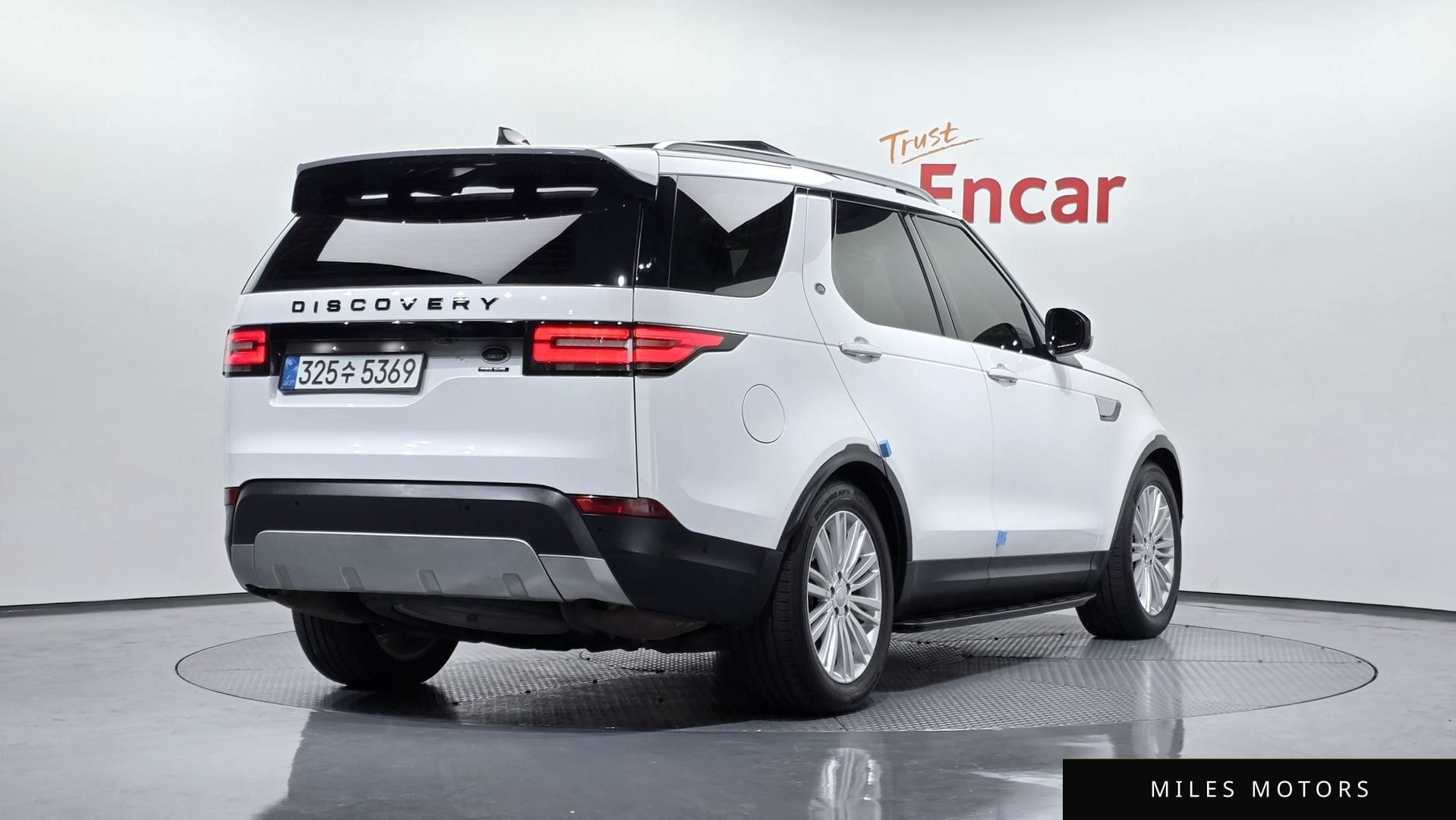Land Rover Discovery 2020 — миниатюра 2