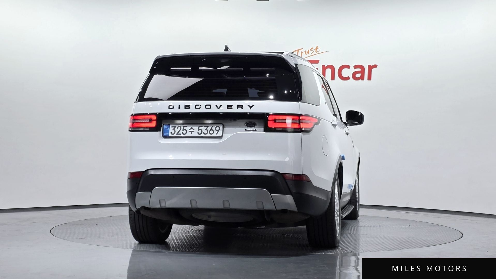 Land Rover Discovery 2020 — миниатюра 4