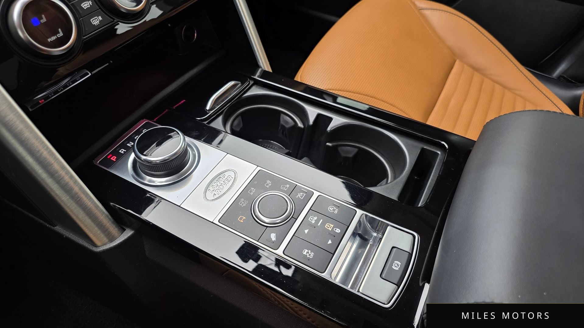 Land Rover Discovery 2020 — миниатюра 9