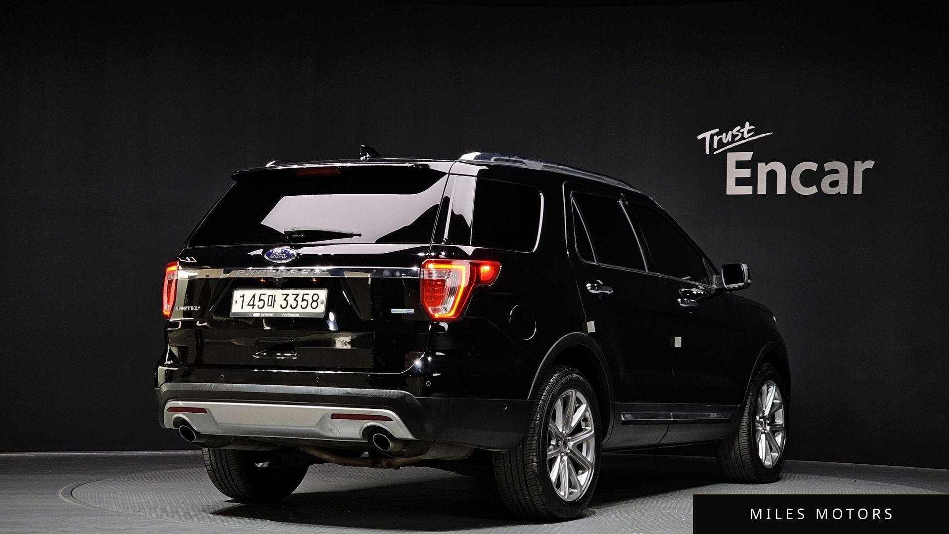 Ford Explorer 2017 — миниатюра 2