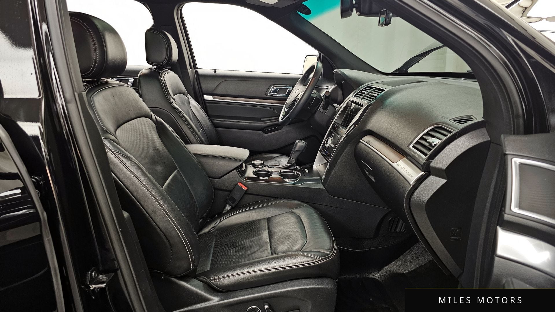 Ford Explorer 2017 — миниатюра 11