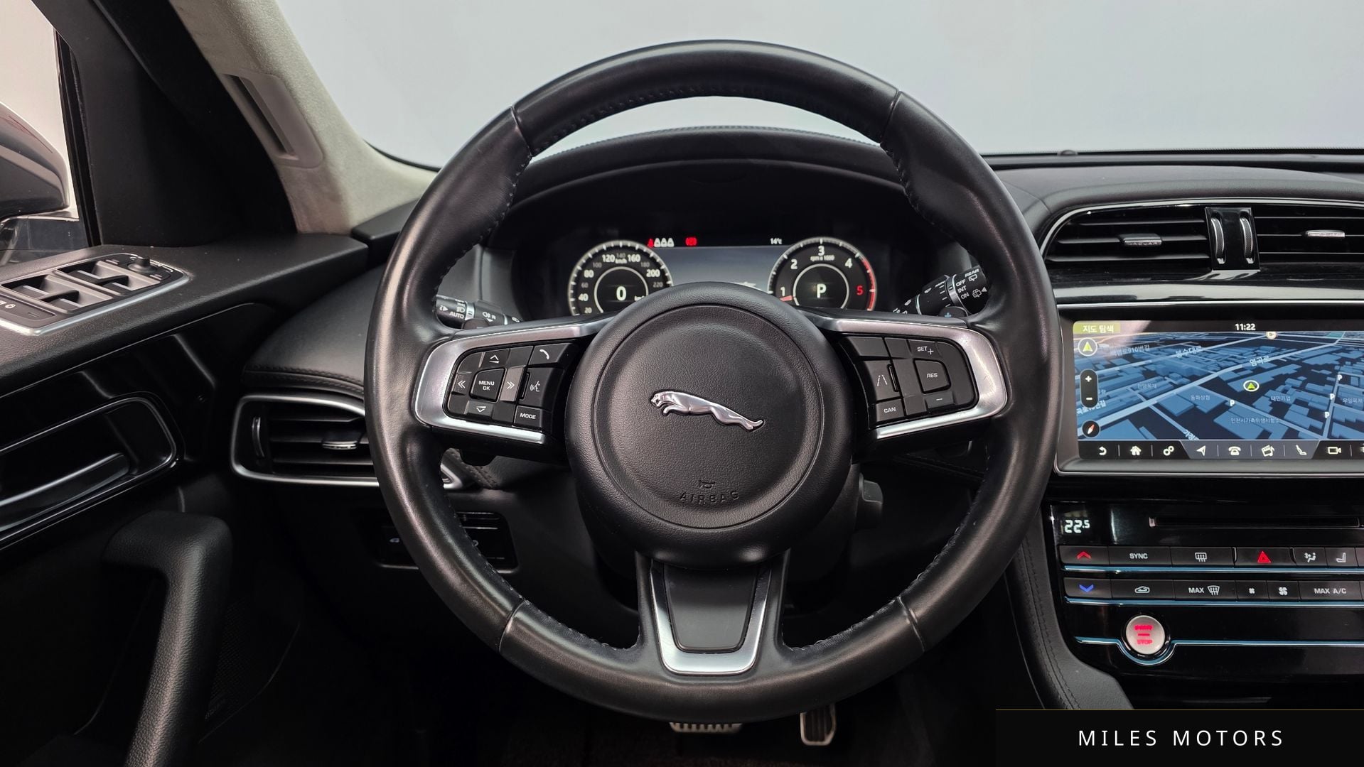 Jaguar F-PACE 2019 — миниатюра 19