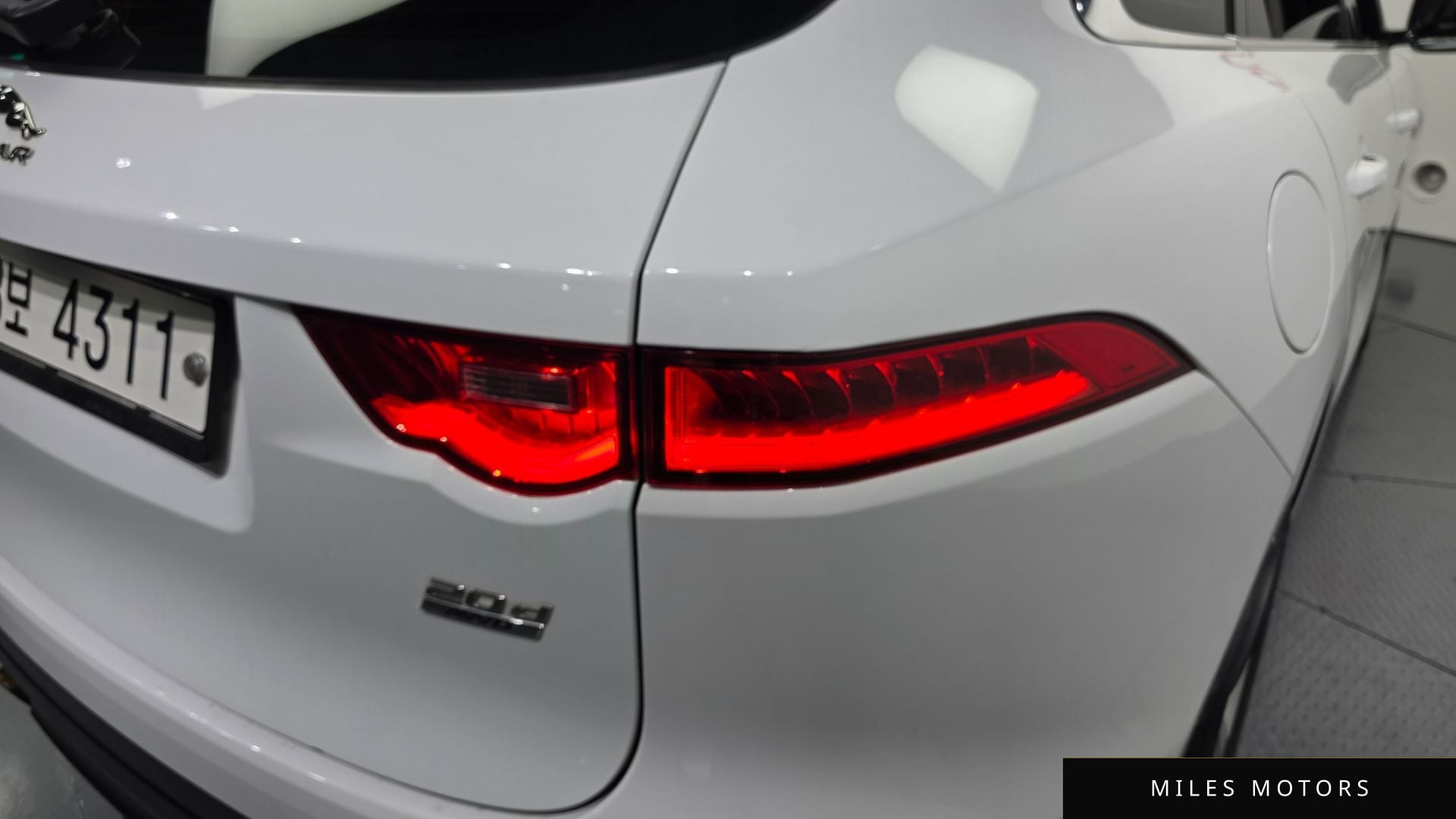 Jaguar F-PACE 2019 — миниатюра 9