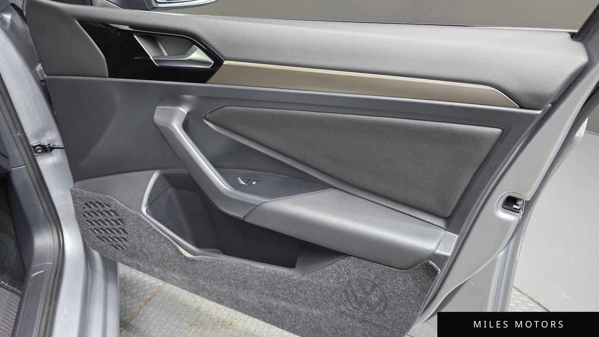 Volkswagen 제타 2021 — миниатюра 15