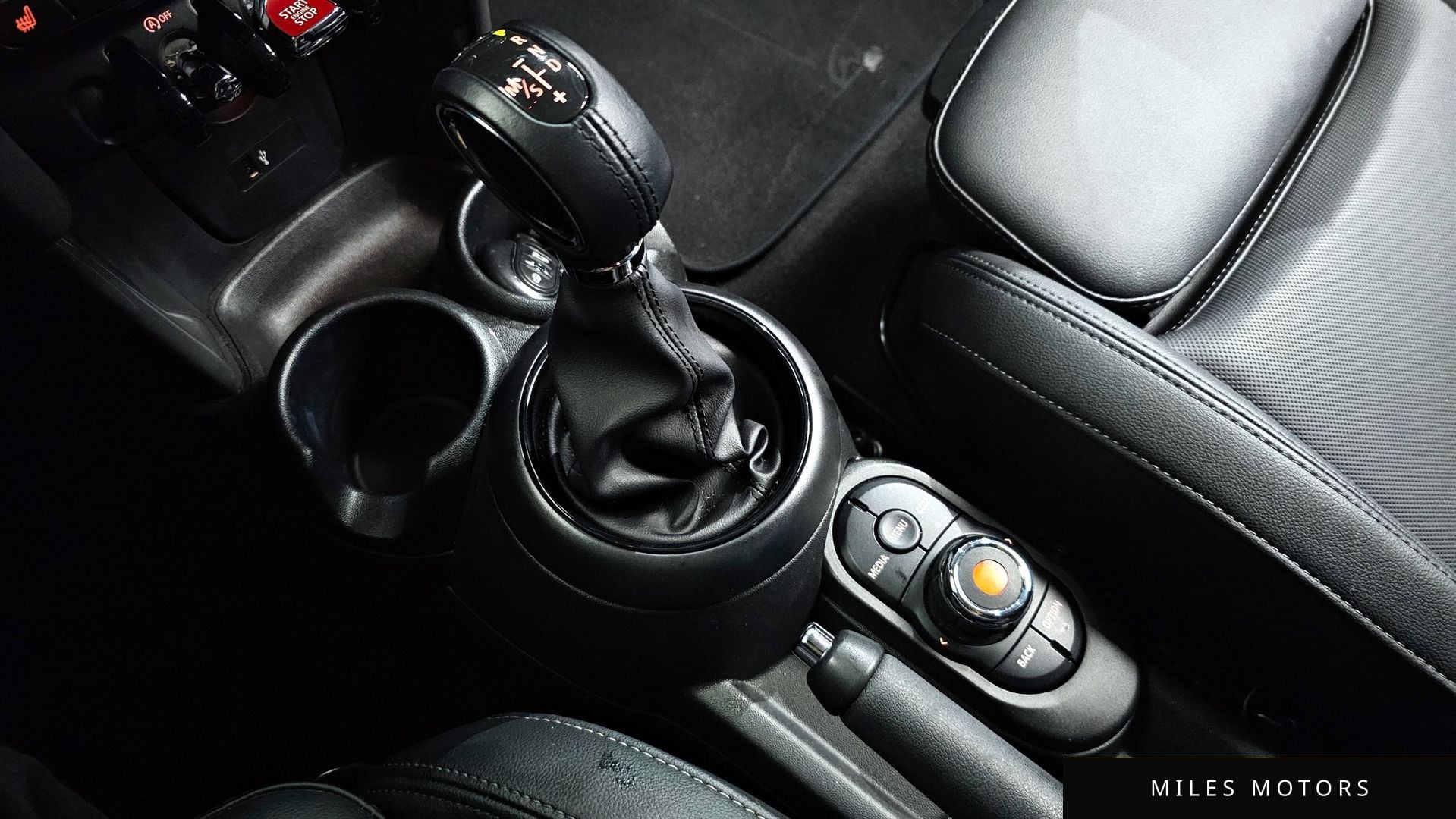 MINI Cooper 2019 — миниатюра 12