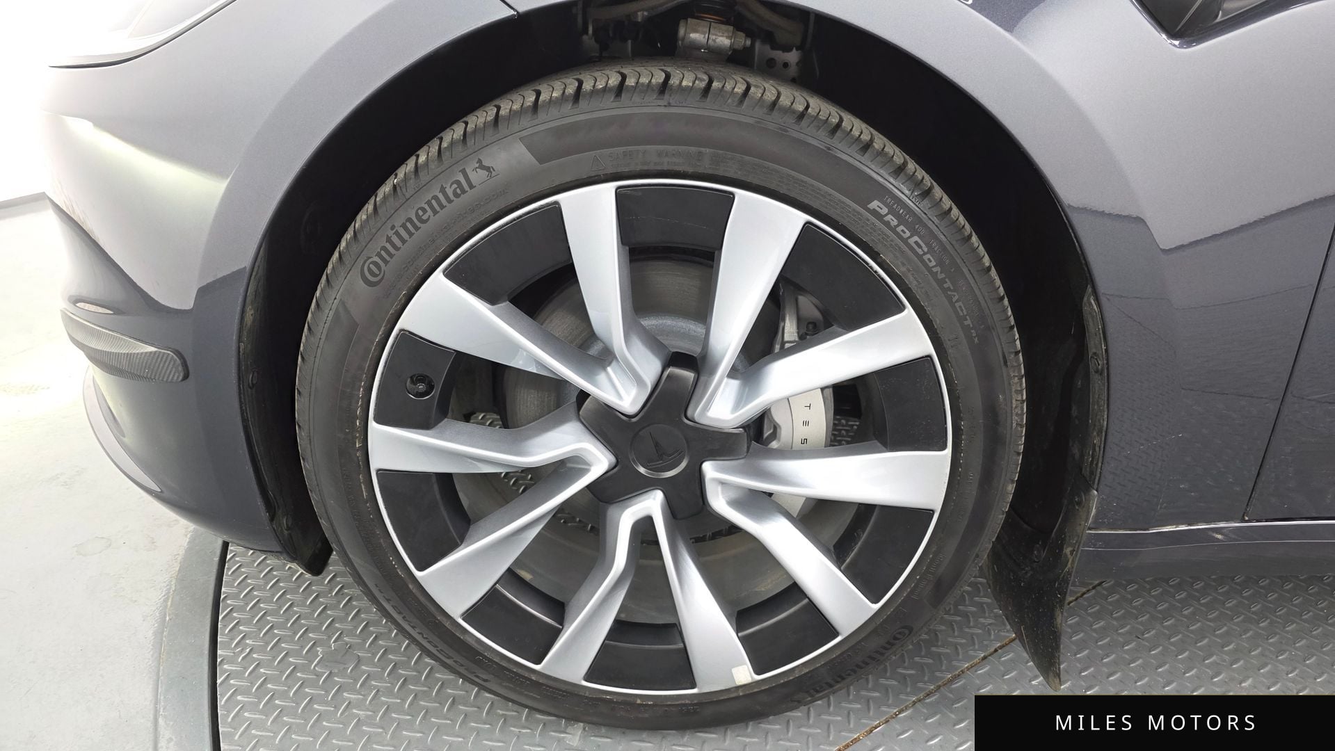 Tesla 모델 3 2024 — миниатюра 5