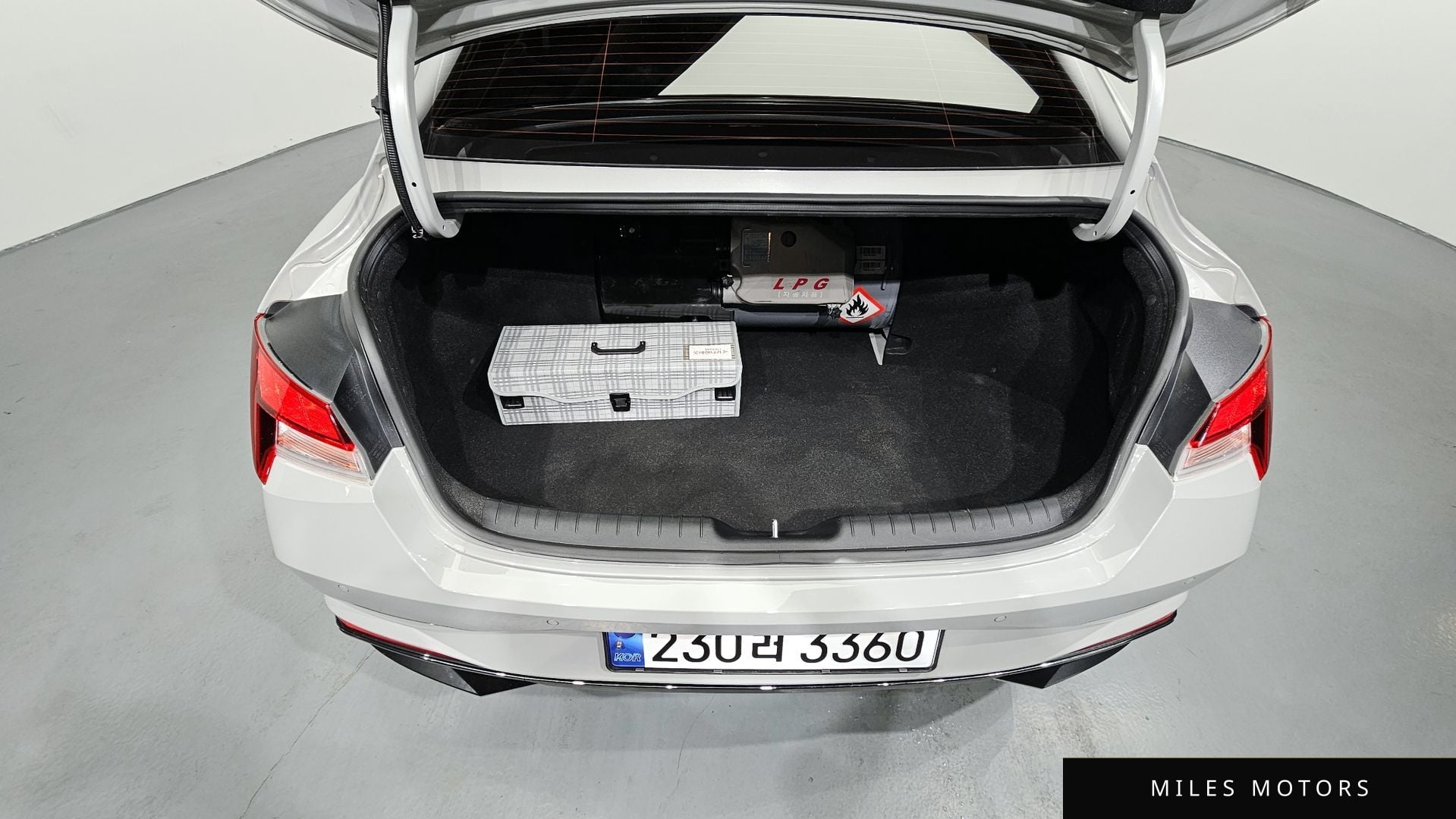 Hyundai AVANTE 2022 — миниатюра 27