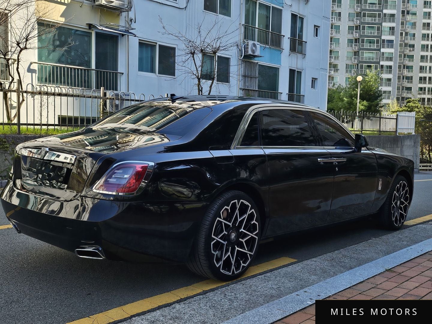 Rolls-Royce 고스트 2013 — миниатюра 4