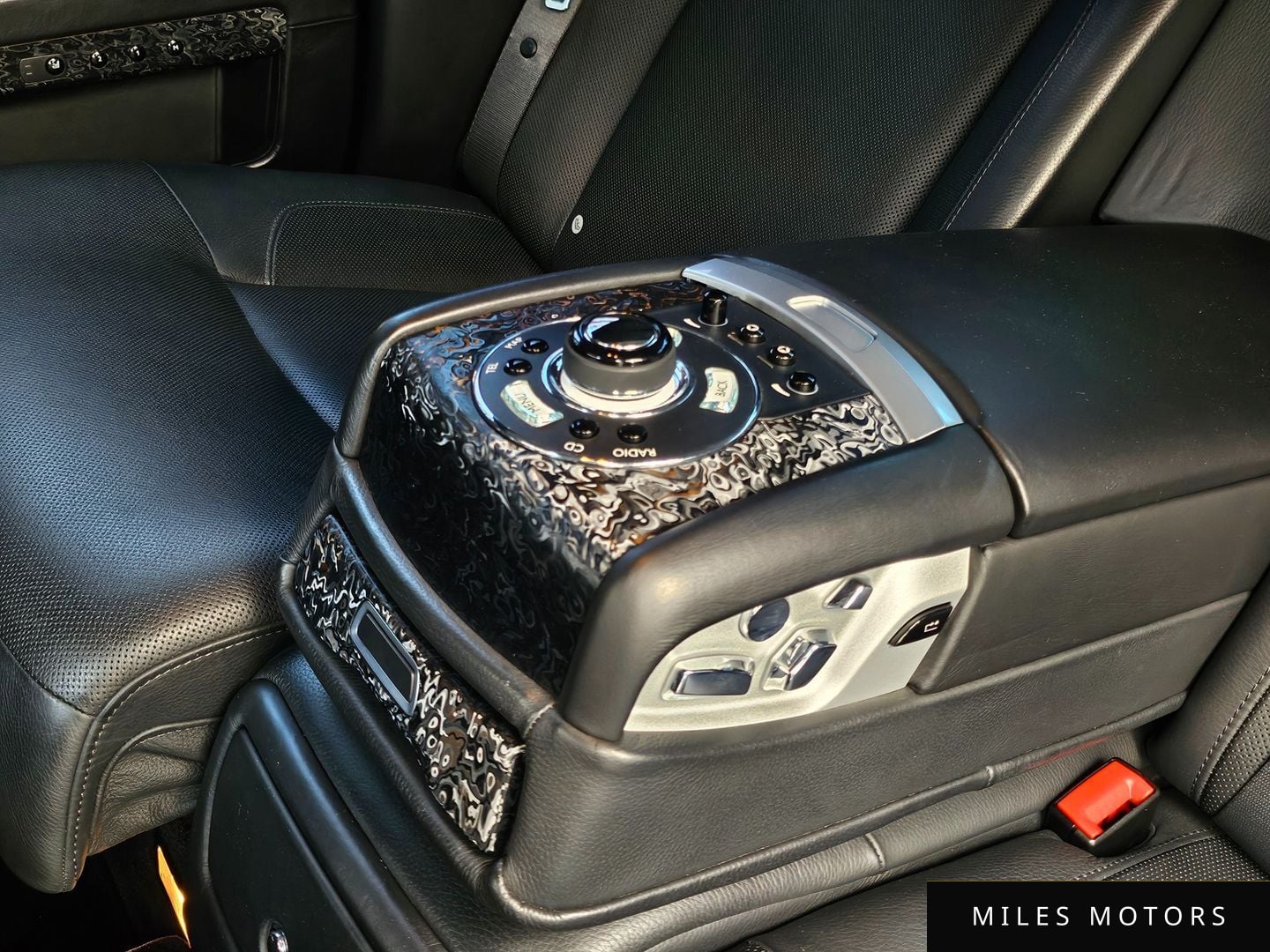 Rolls-Royce 고스트 2013 — миниатюра 10