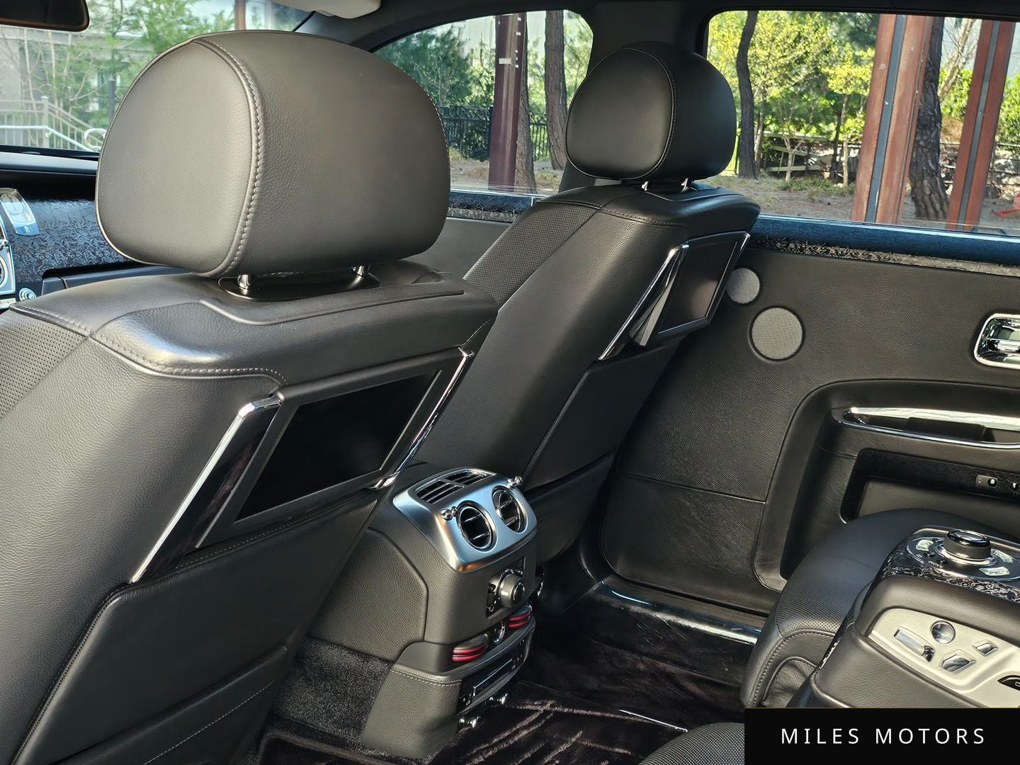 Rolls-Royce 고스트 2013 — миниатюра 11