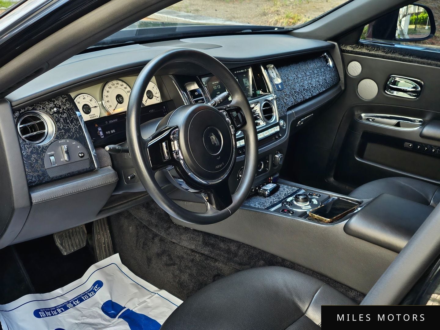 Rolls-Royce 고스트 2013 — миниатюра 12