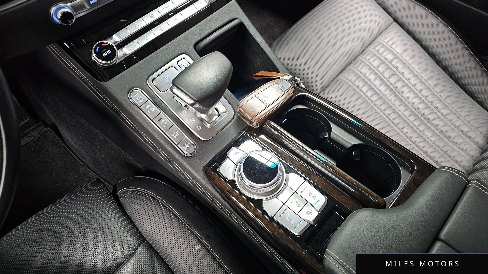 Genesis G90 2020 — миниатюра 12