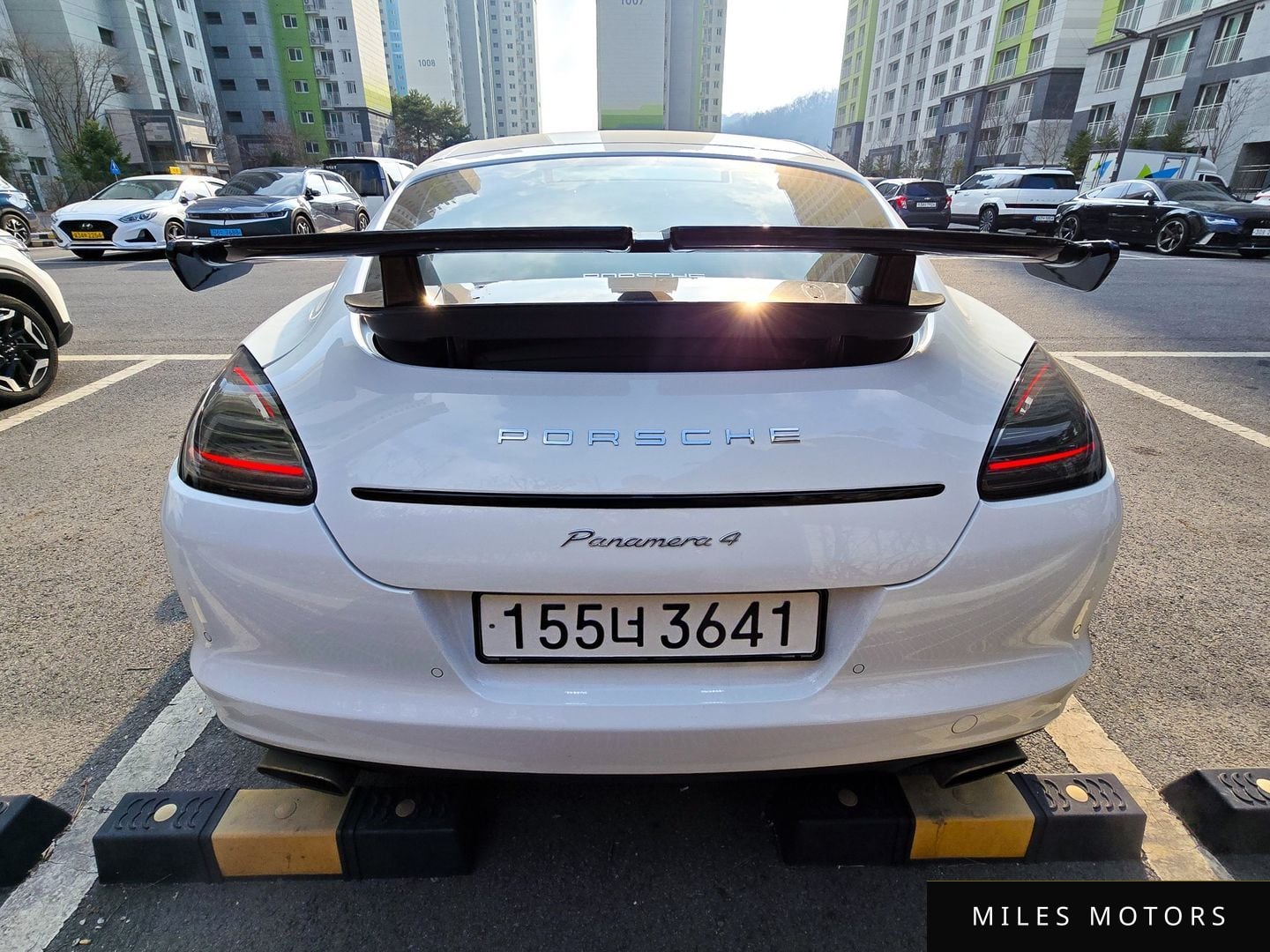 Porsche Panamera 2011 — миниатюра 2