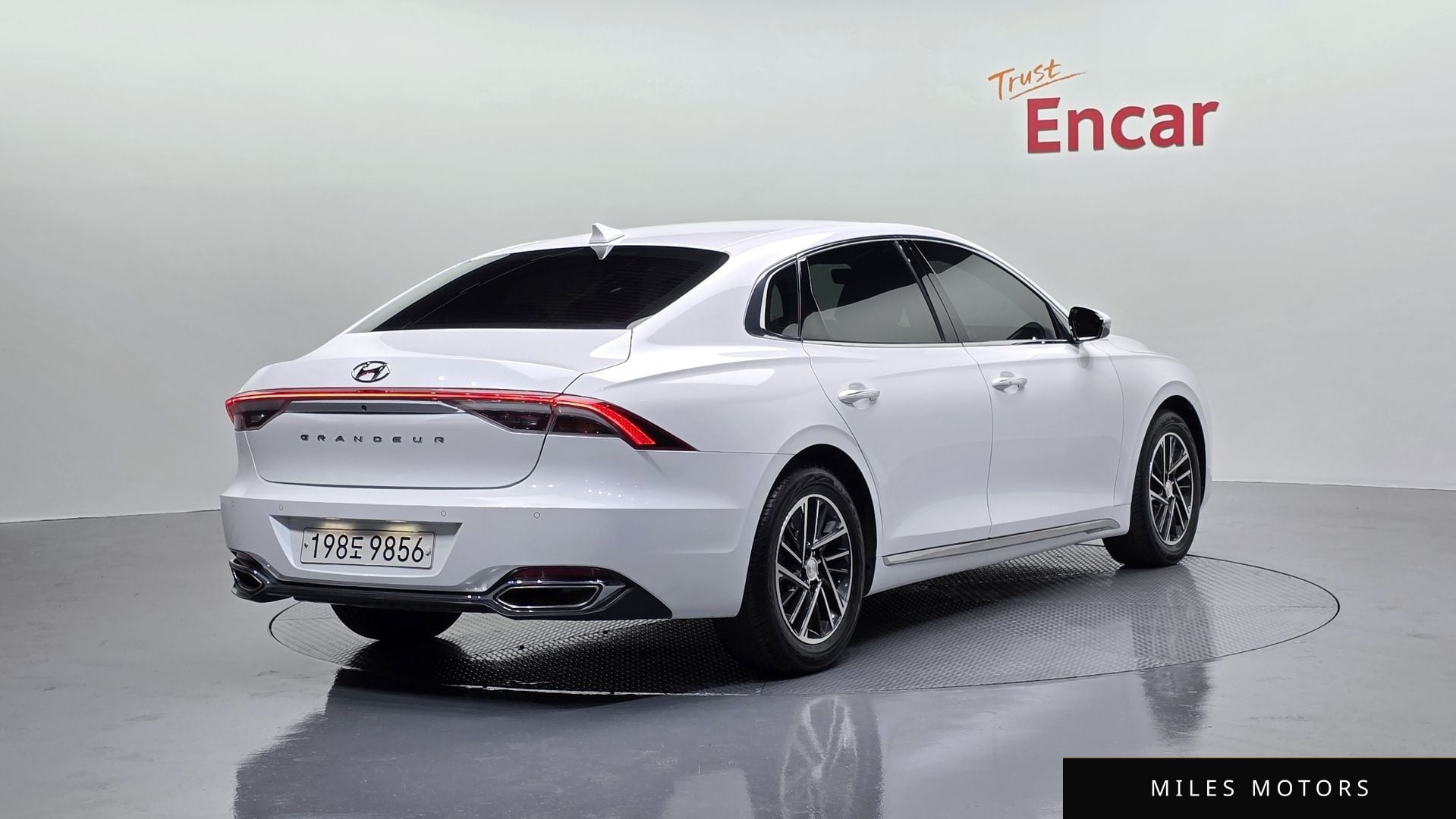 Hyundai Grandeur 2023 — миниатюра 2