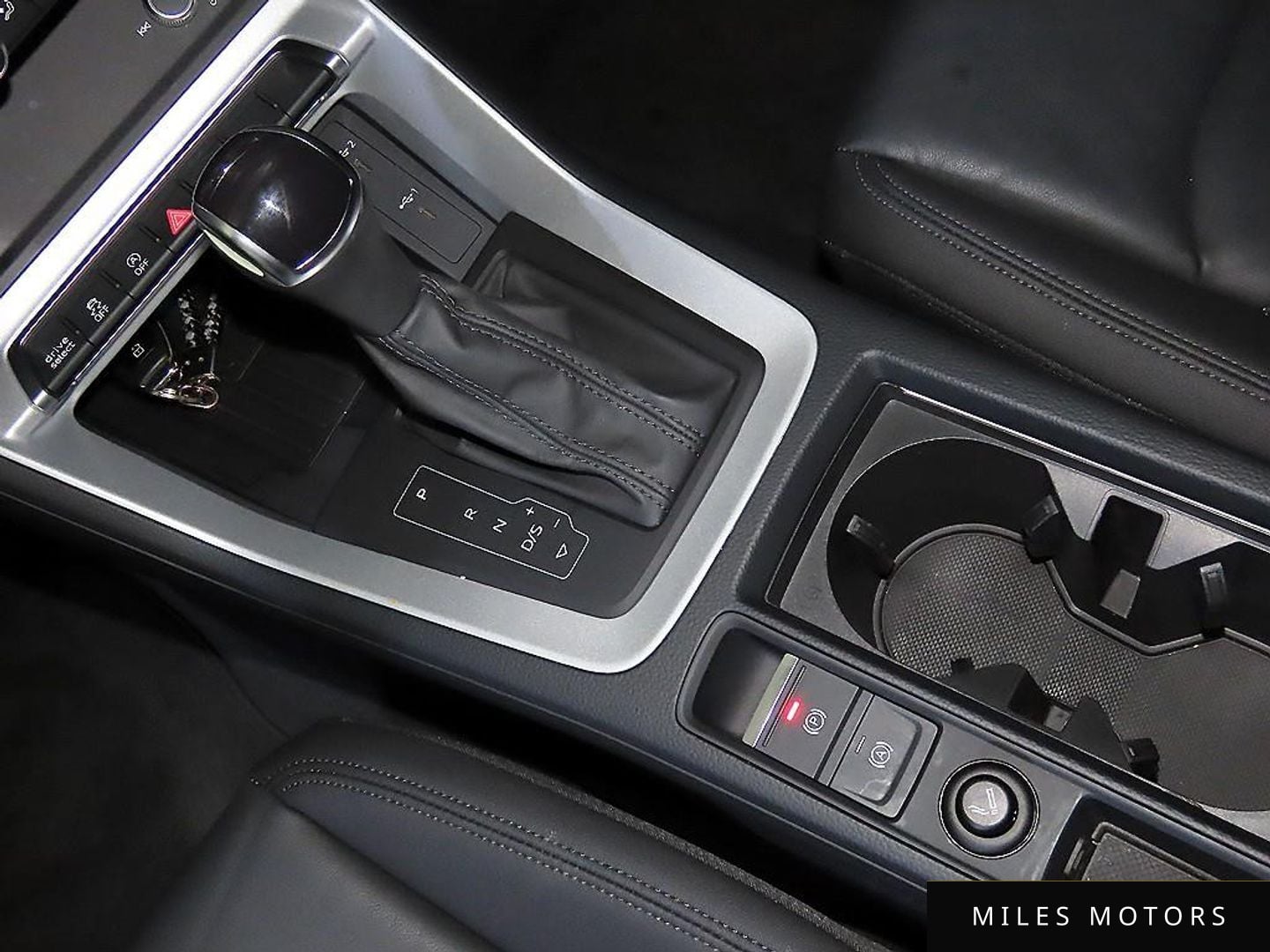 Audi Q3 (F3) 2023 — миниатюра 12