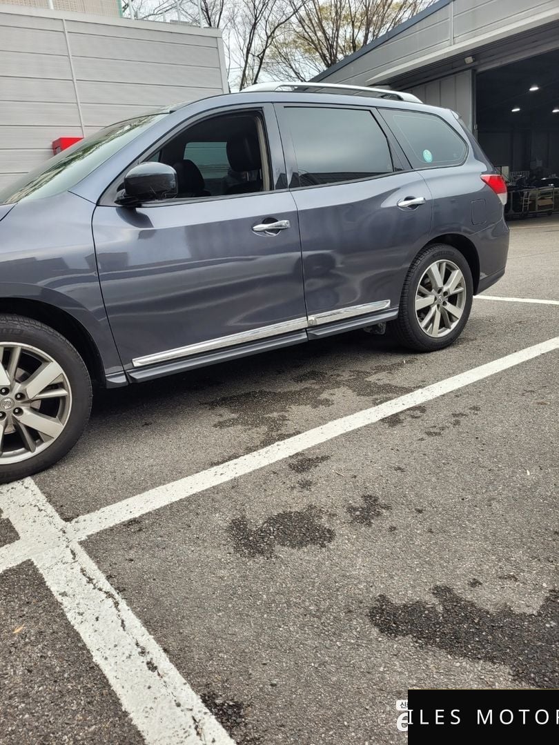 Nissan Pathfinder 2014 — миниатюра 3