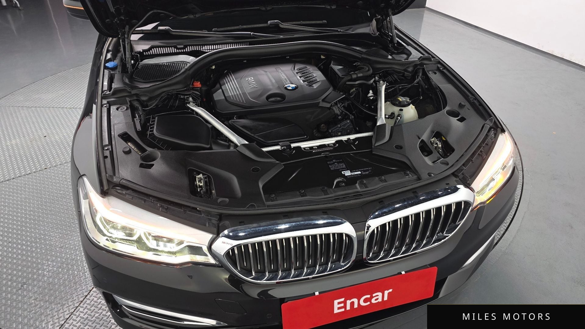 BMW 5 Series (G30) 2018 — миниатюра 6