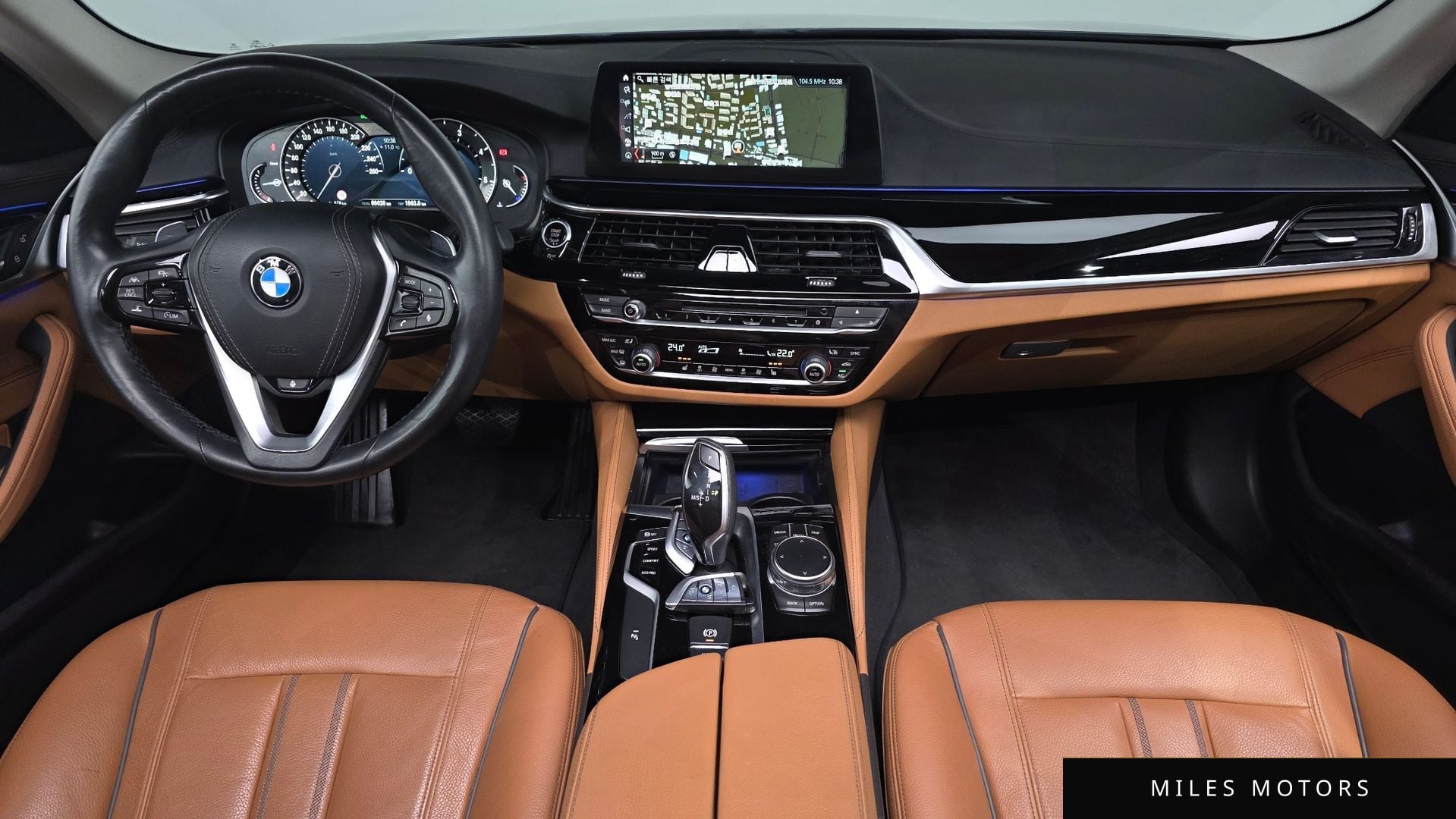 BMW 5 Series (G30) 2018 — миниатюра 10