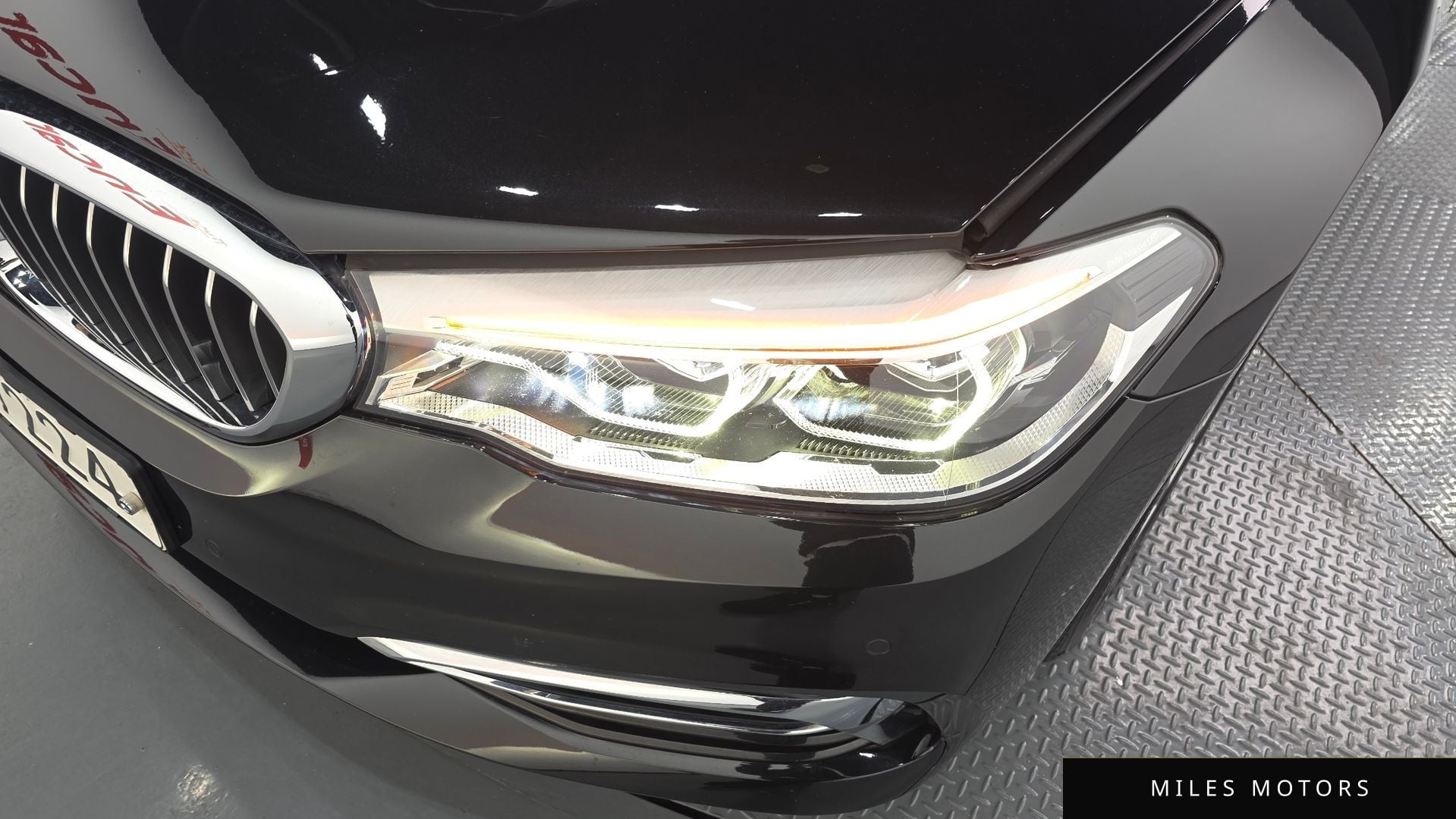 BMW 5 Series (G30) 2018 — миниатюра 8