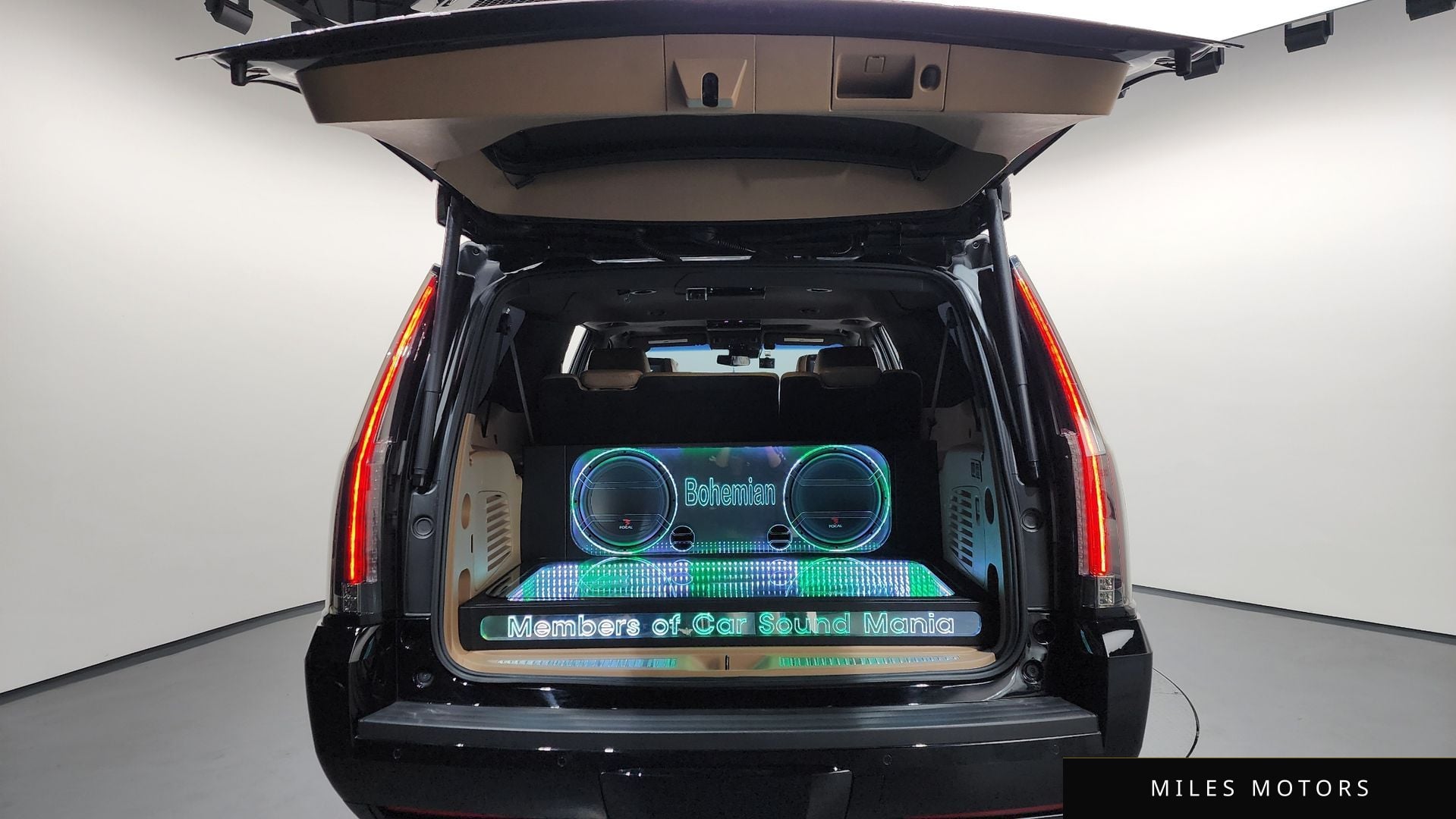 Cadillac Escalade 2019 — миниатюра 26