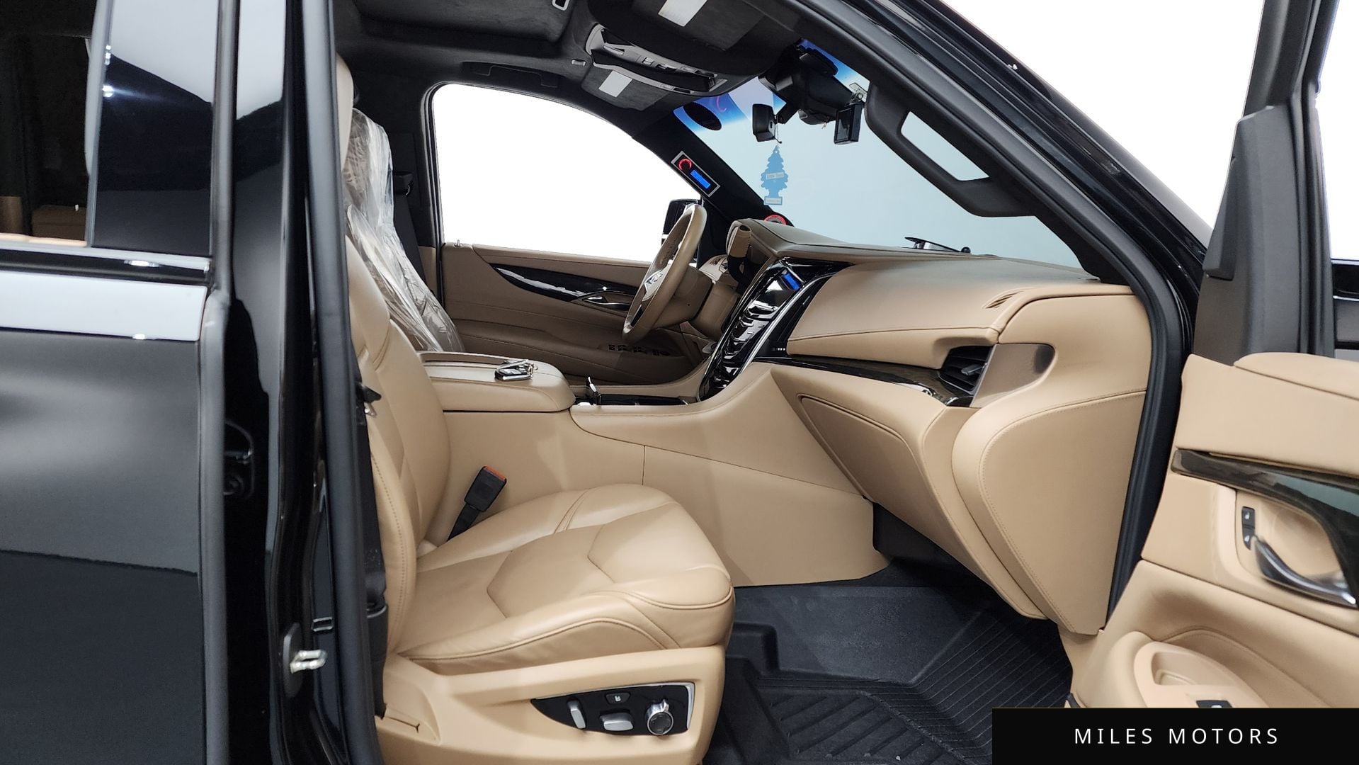 Cadillac Escalade 2019 — миниатюра 16