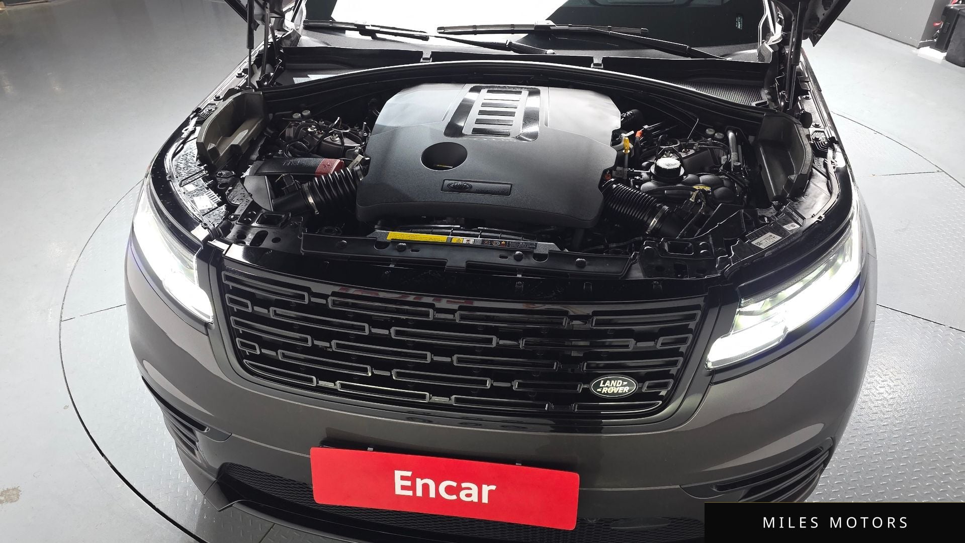 Land Rover Range Rover Velar 2025 — миниатюра 6