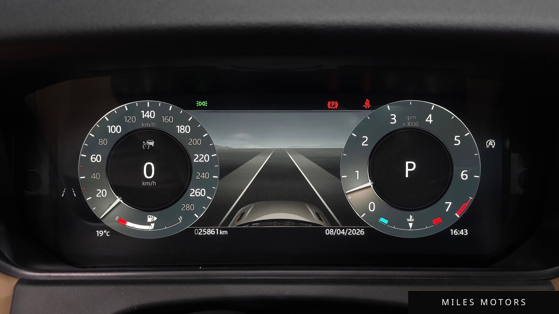Land Rover Range Rover Velar 2025 — миниатюра 8