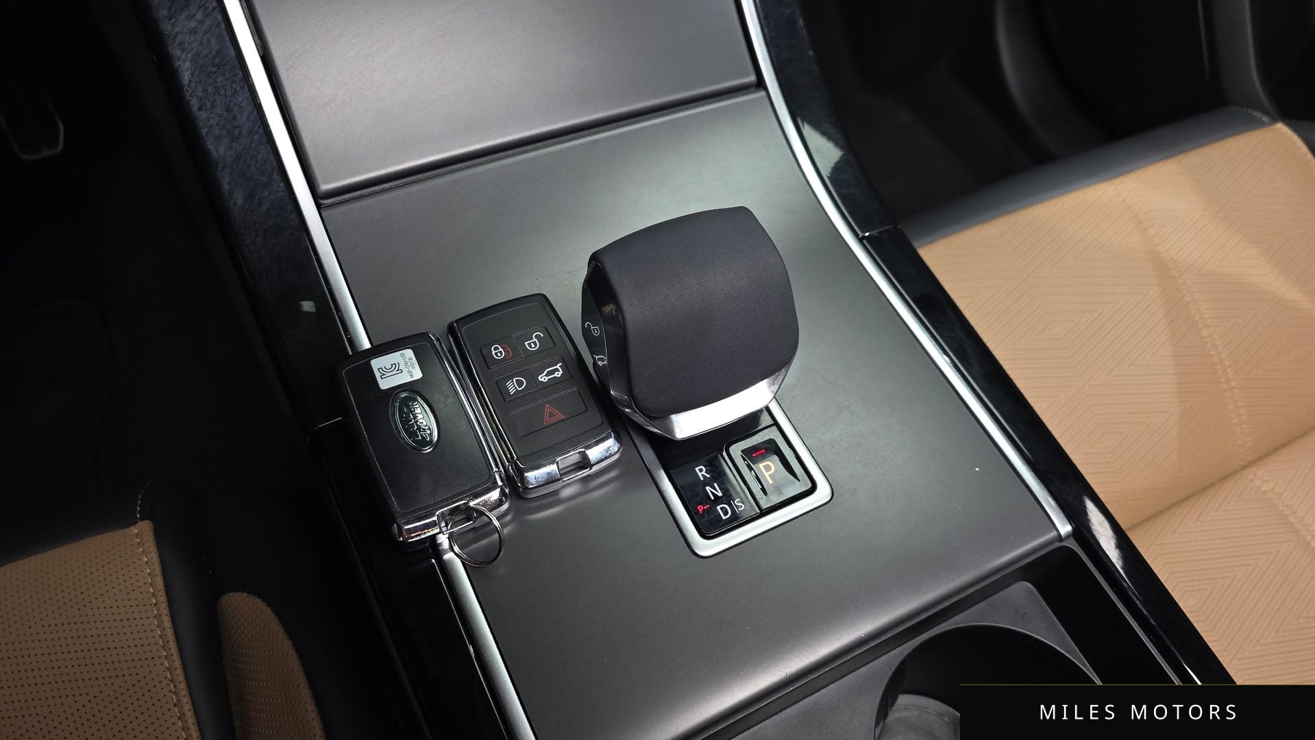 Land Rover Range Rover Velar 2025 — миниатюра 9