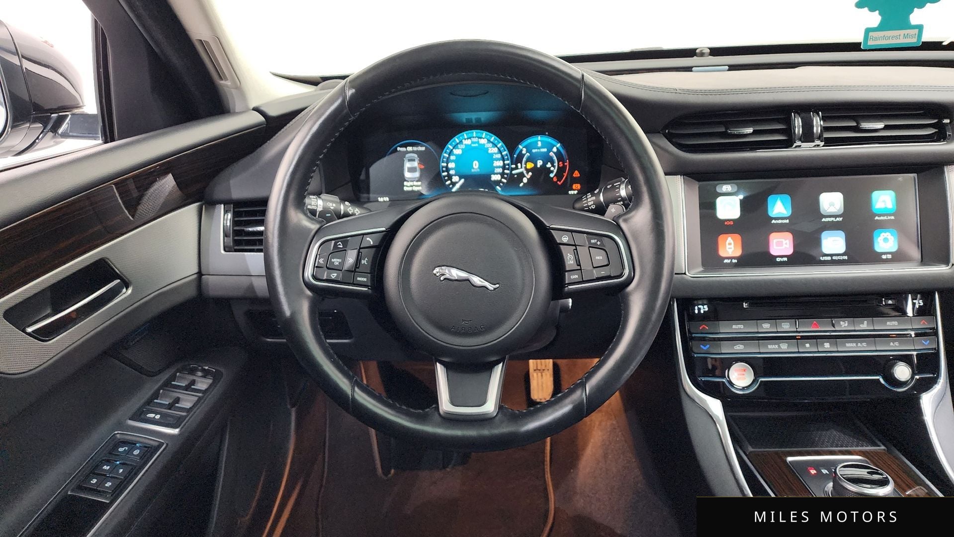 Jaguar XF (X260) 2017 — миниатюра 15
